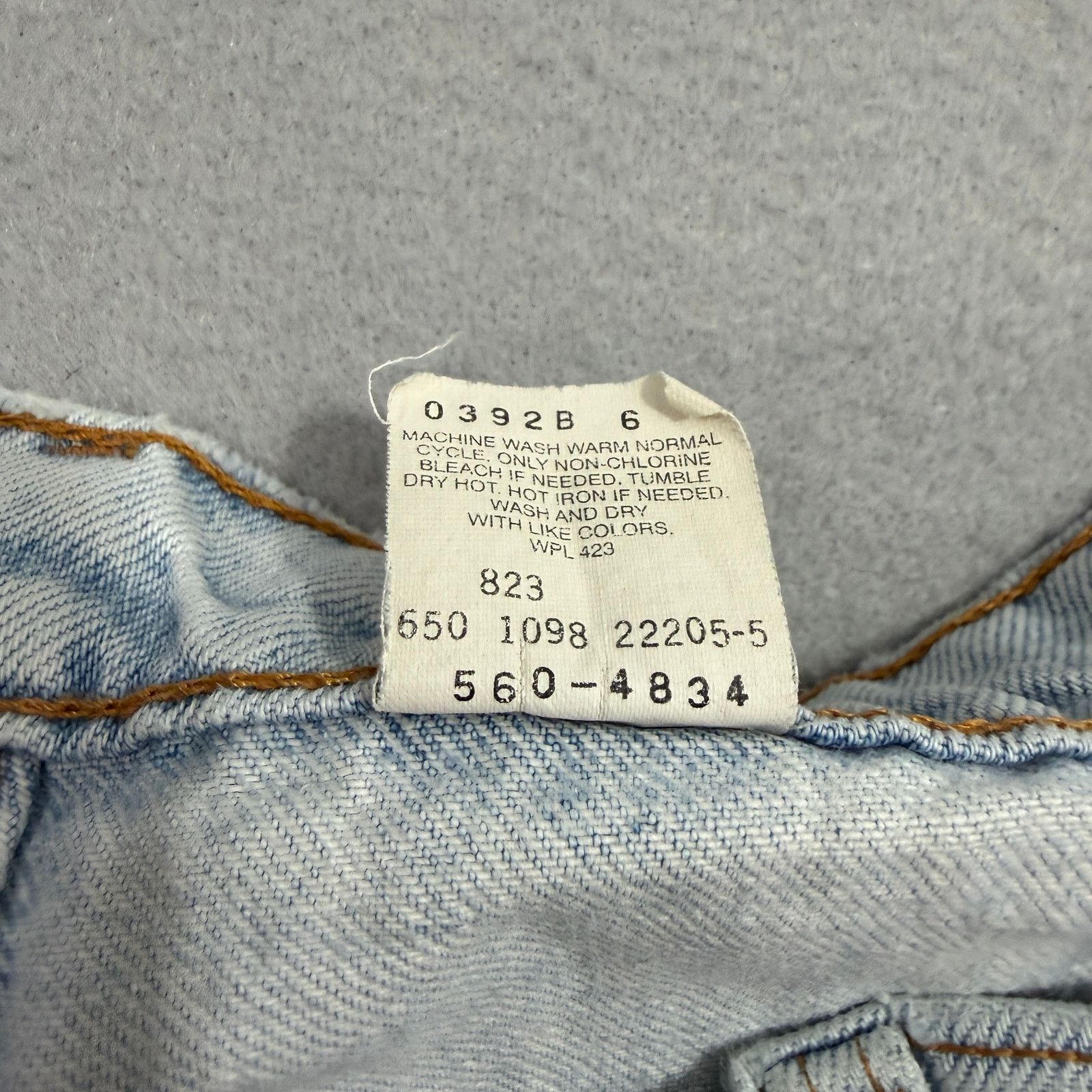 Levi's Vintage Levis 560 Loose Fit Tapered Leg Jeans Men's 34x30 Size US 34 / EU 50 - 7 Thumbnail