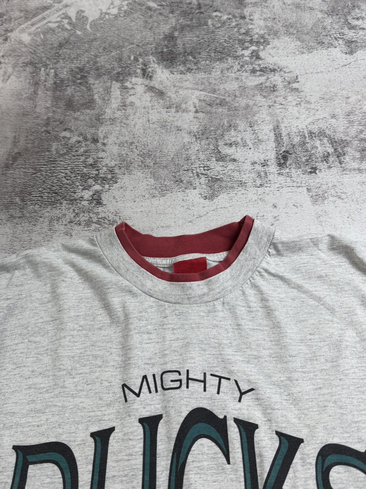 NHL Mighty Ducks 1995 NHL Hockey Kick Nutmeg Vintage Men’s Cotton T Shirt Tee Jersey Size US XL / EU 56 / 4 - 8 Thumbnail
