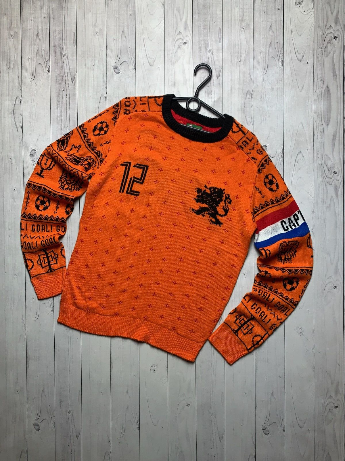 Vintage Vintage Nederland soccer sweater merry Christmas XL rare Size US XL / EU 56 / 4 - 1 Thumbnail