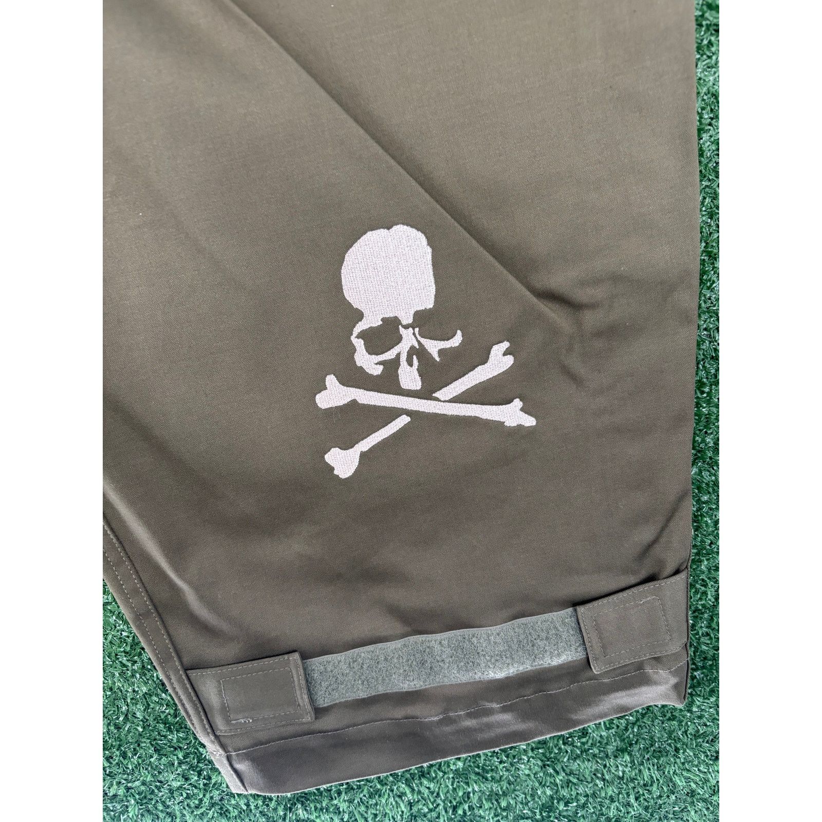 Mastermind Japan Mastermind World Parachute Olive Cargo Pants Size Medium Size US 32 / EU 48 - 3 Thumbnail