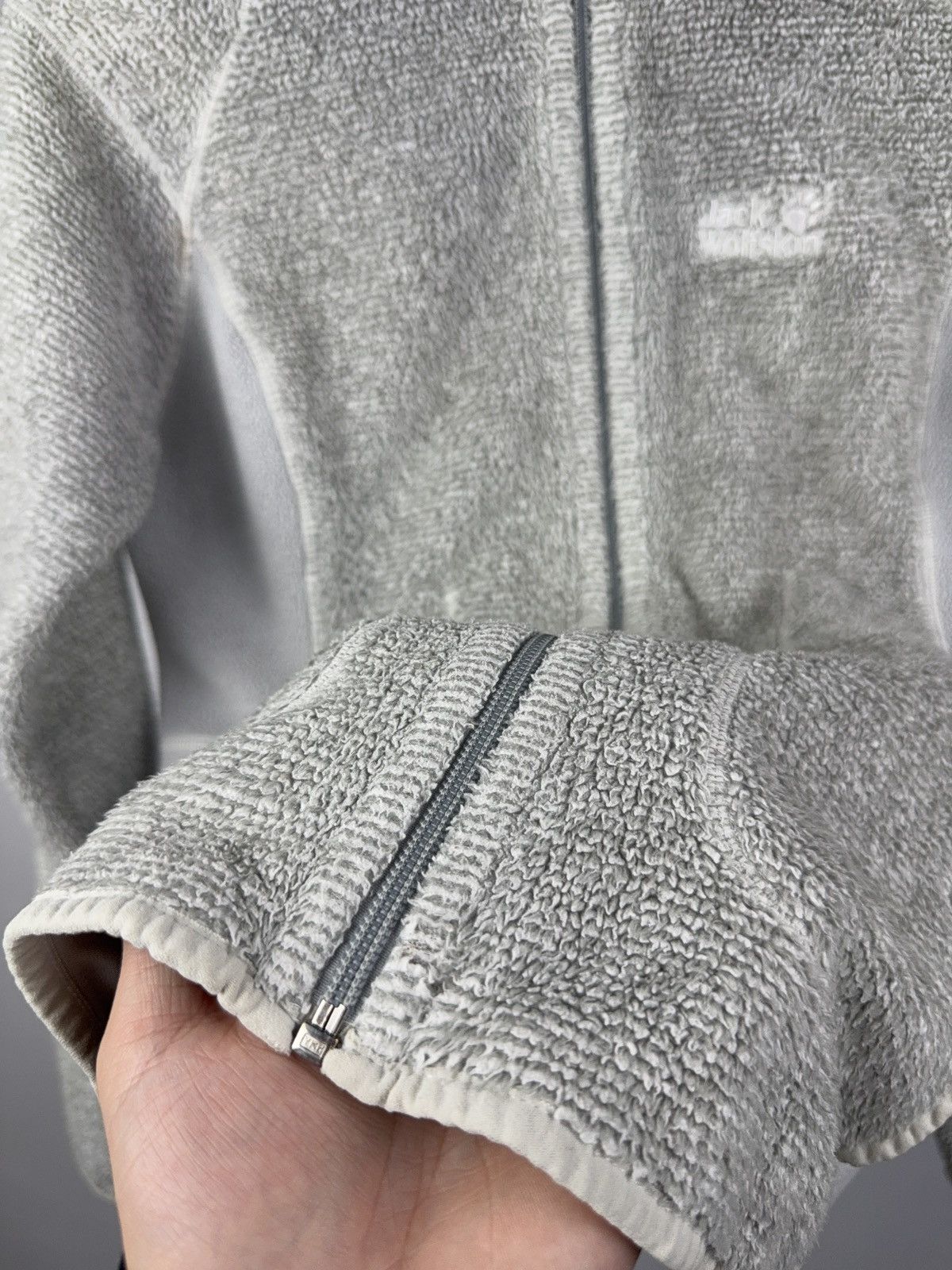 Jack Wolfskin Gorpcore 00s Jack Wolfskin Grey Sherpa Fleece Zip Hoodie Size M / US 6-8 / IT 42-44 - 16 Thumbnail