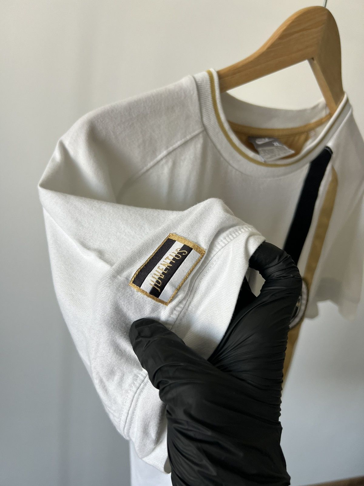 Vintage 🇮🇹 Vintage 00’s Juventus Nike Jersey T-Shirt rare retro hype Size US XL / EU 56 / 4 - 9 Thumbnail