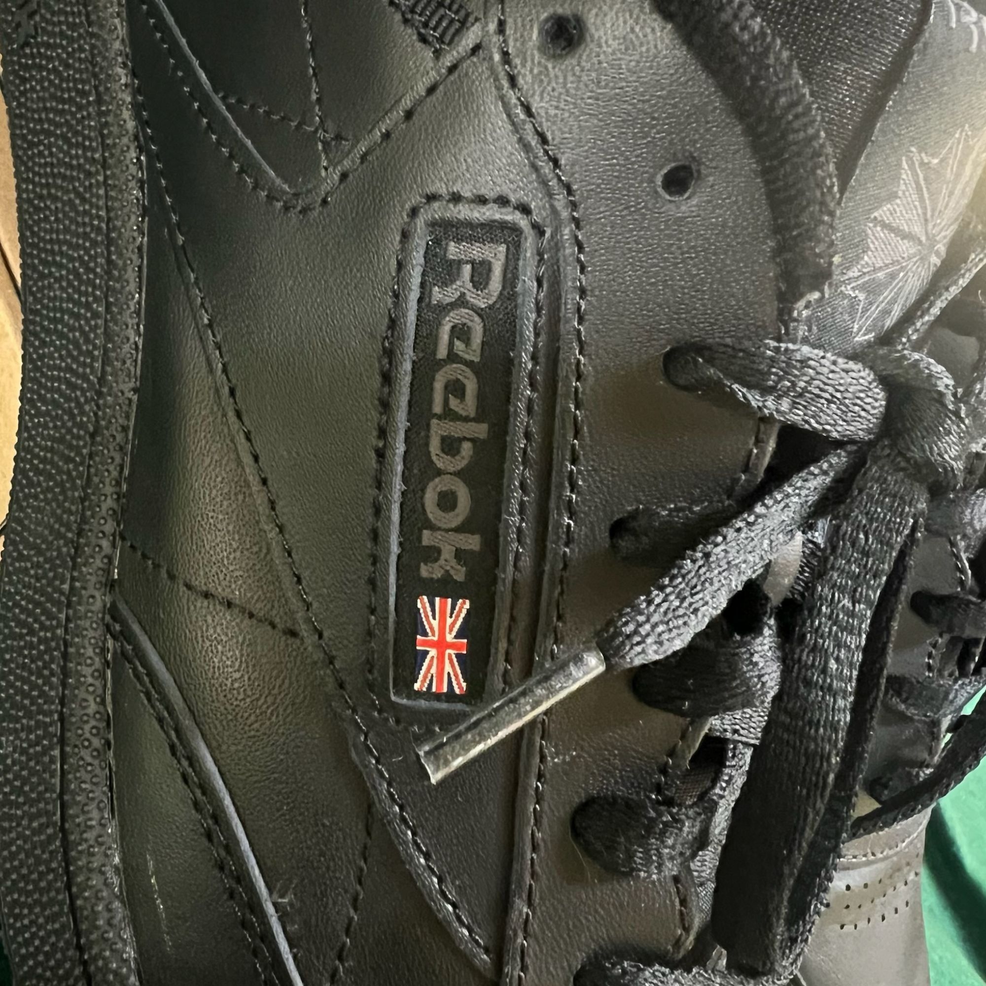 Reebok All-Black Leather Reebok Club C 85 Sneakers Size 9 Mens Clas Size US 9 / EU 42 - 6 Thumbnail