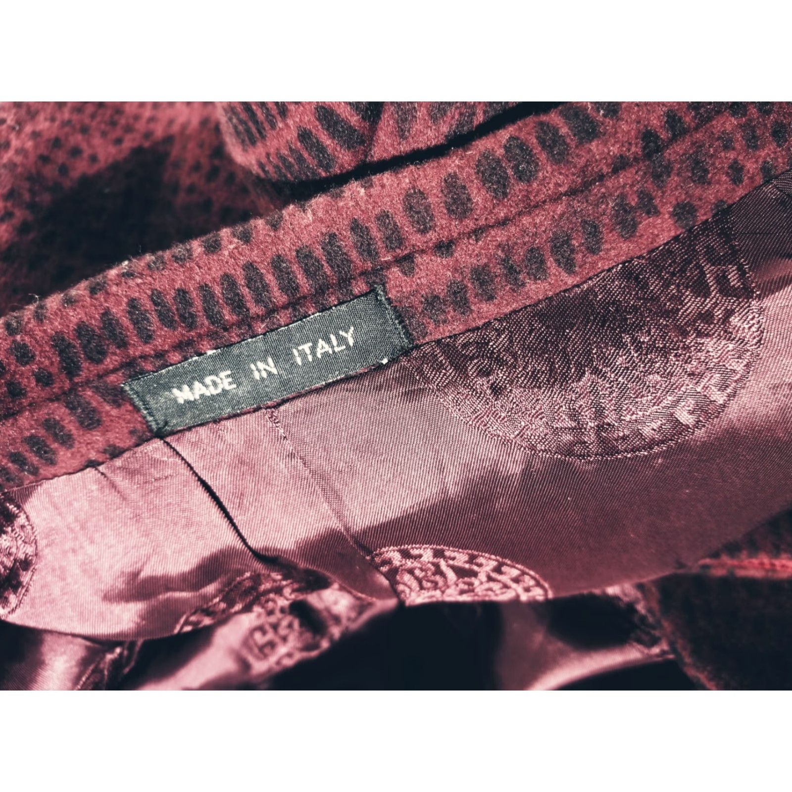 Versace VINTAGE Versace Sport Coat Blazer 40R Men Wool Tweed Red Black Python Print Notch Lapel 4-Button Four-Button Double-Vented Regular Size 40R - 7 Thumbnail