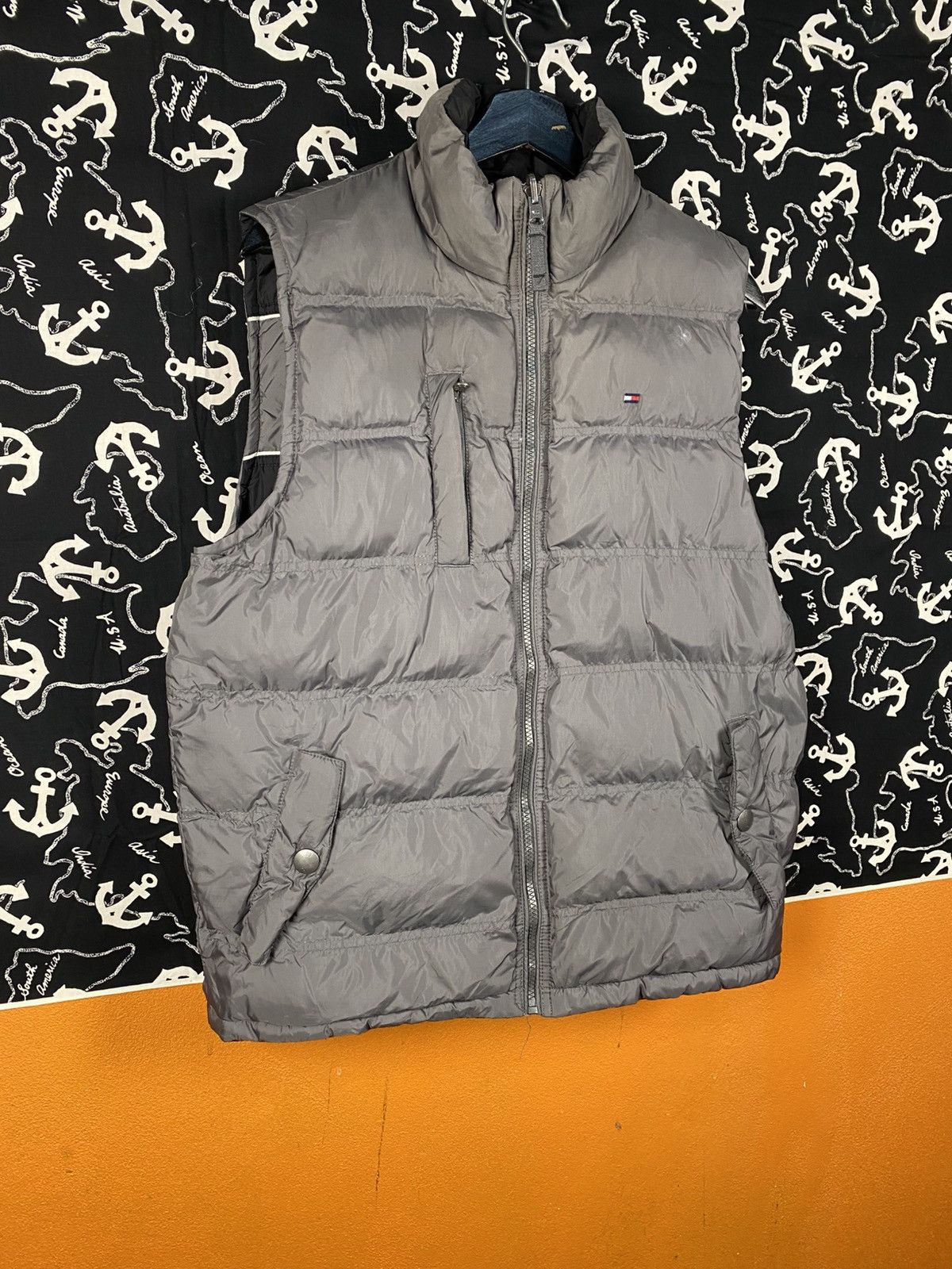 Tommy Hilfiger Tommy Hilfiger Puffer Vest Grey Sleeveless Jacket Japan Size US S / EU 44-46 / 1 - 18 Thumbnail