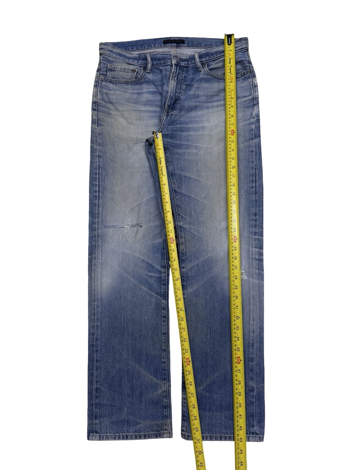 Uniqlo Vintage UNIQLO Japan Market Light Wash Distressed Denim W34 Size US 34 / EU 50 - 12 Thumbnail