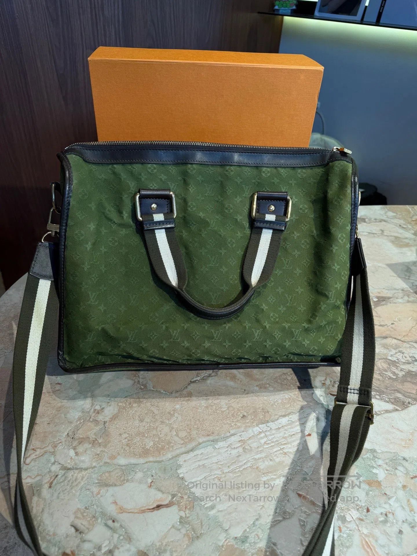 Louis Vuitton LV Green Denim Crossbody Bag. Size ONE SIZE - 3 Thumbnail