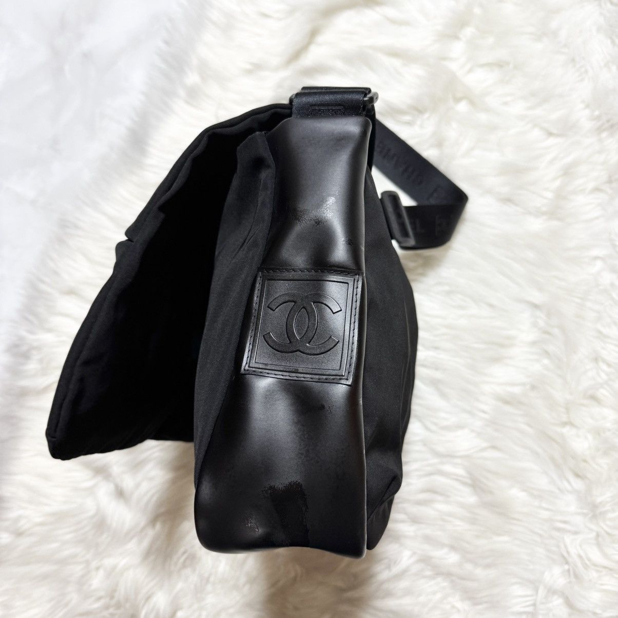 Chanel Catalog Chanel Sport Rubber COCO Mark Messenger Bag Size ONE SIZE - 10 Thumbnail