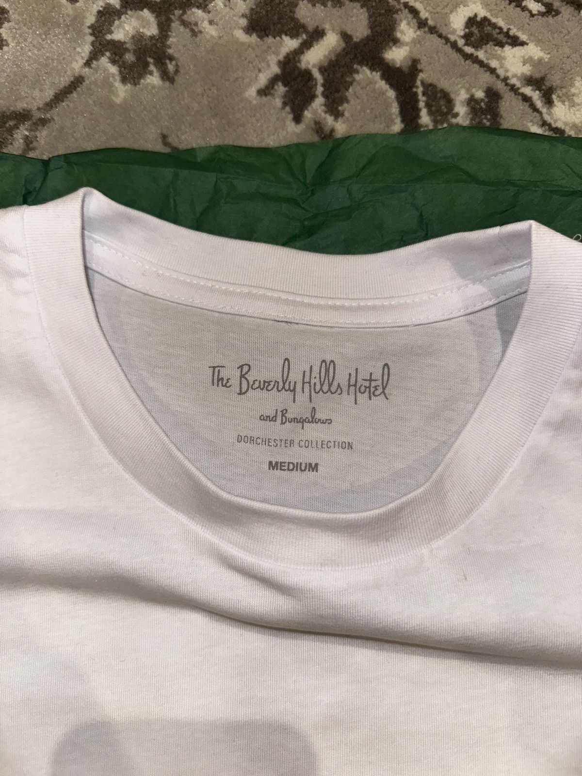 Other Beverly Hills Hotel White T-Shirt Size US M / EU 48-50 / 2 - 3 Thumbnail