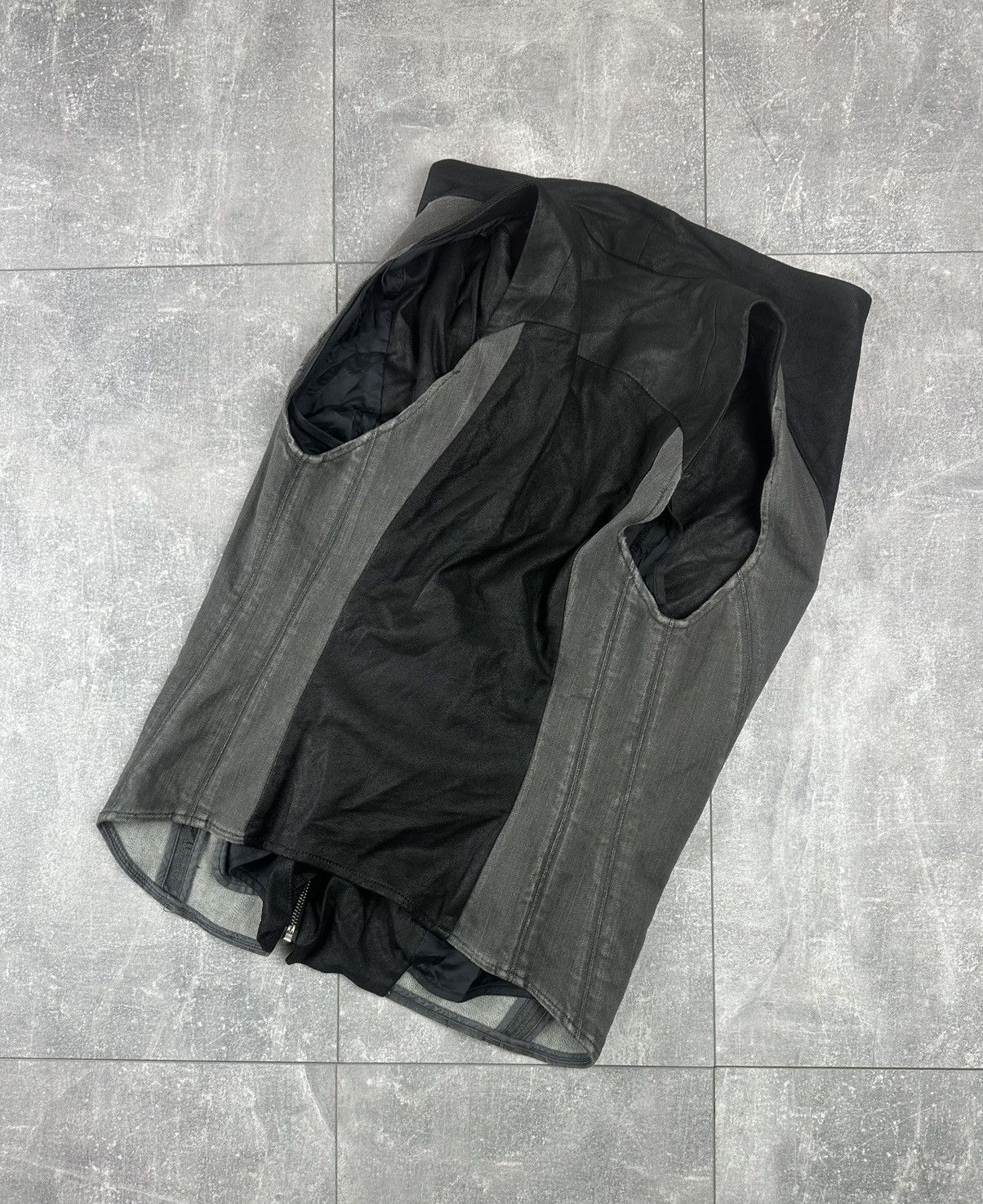 Helmut Lang Helmut Lang Swing Neck Zipper Vest Jacket Asymmetric Size XS / US 0-2 / IT 36-38 - 23 Thumbnail