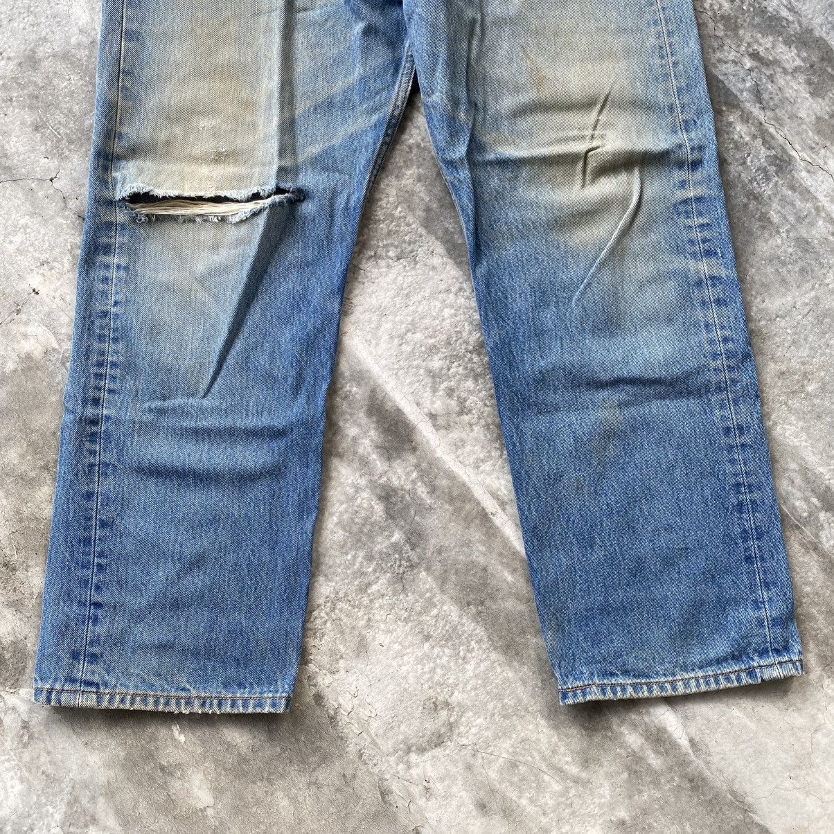 Levi's Vintage Y2K Levis 501 Distressed Denim w36 Size US 36 / EU 52 - 4 Thumbnail