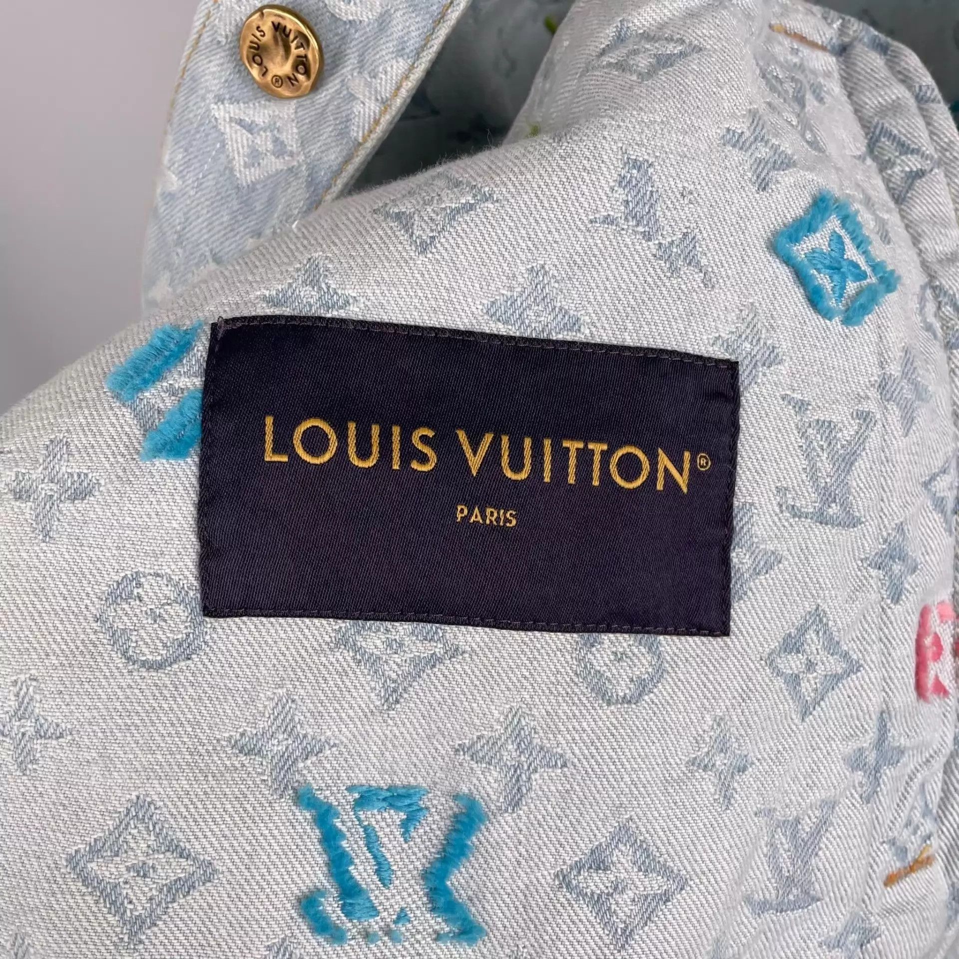 Louis Vuitton LV x TS Full Print Light Blue Denim Jacket 54 Size US L / EU 52-54 / 3 - 3 Thumbnail