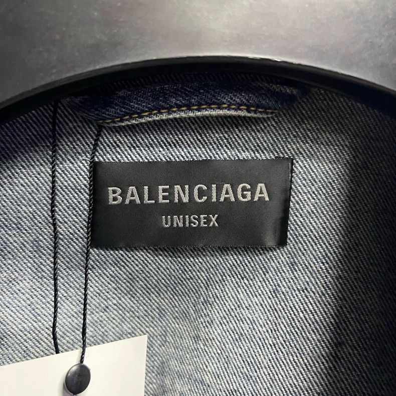 Balenciaga Balenciaga Blue hand-painted printed logo denim jacket 2501 Size US S / EU 44-46 / 1 - 5 Thumbnail