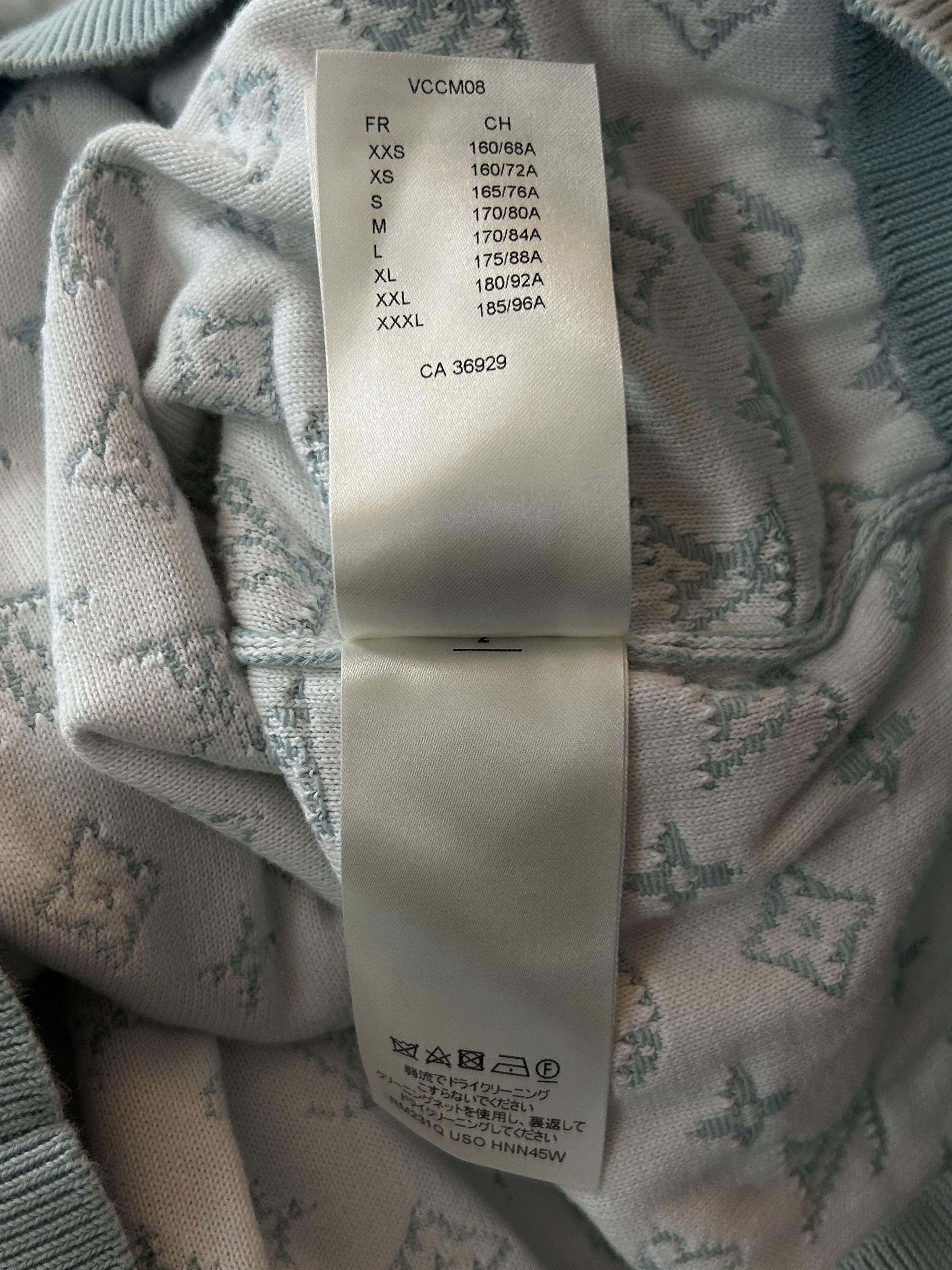 Louis Vuitton Louis Vuitton Blue & White Gradient Monogram Hoodie Size US XXL / EU 58 / 5 - 6 Thumbnail