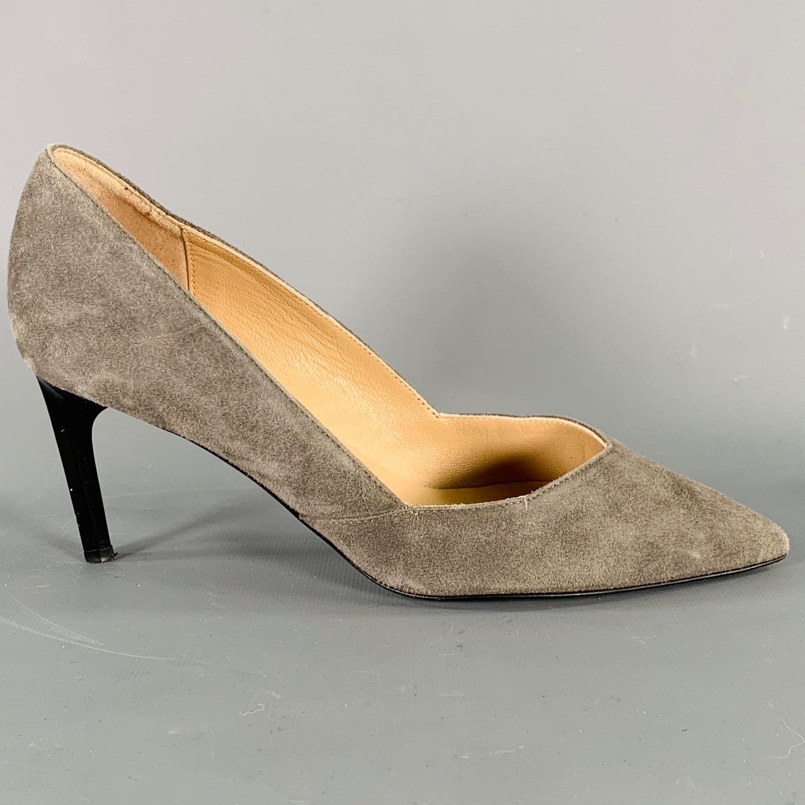 Diane von Furstenberg Size 6 Grey Black Suede Pointed Toe Pumps Size US 6 / IT 36 - 2 Thumbnail