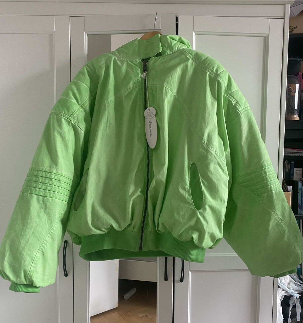 huni design astronaut bomber “lime” by Mona Thomas