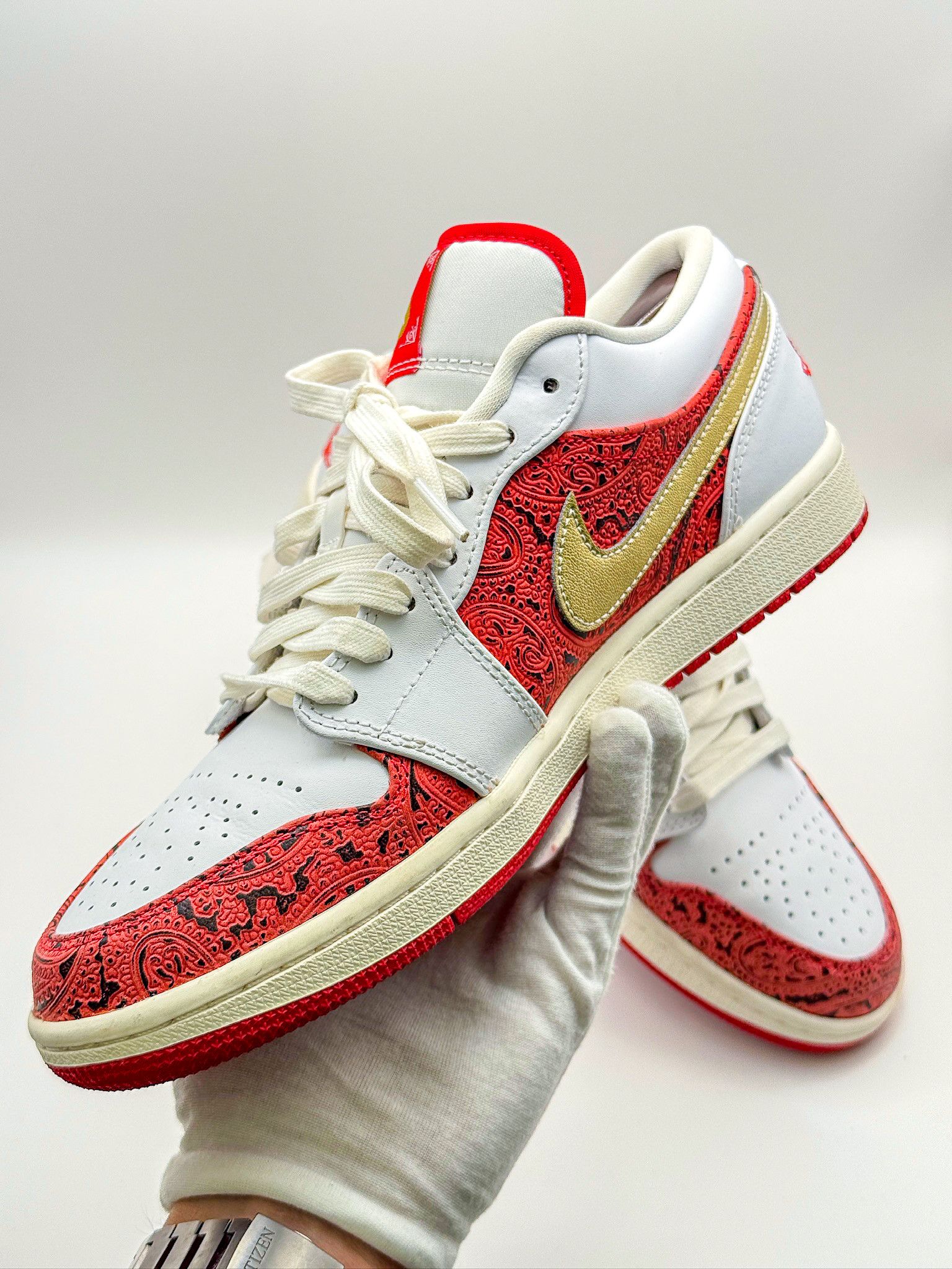 Nike Nike Air Jordan 1 Low SE White Red "Spades" Sneakers Size US 8 / EU 41 - 4 Thumbnail