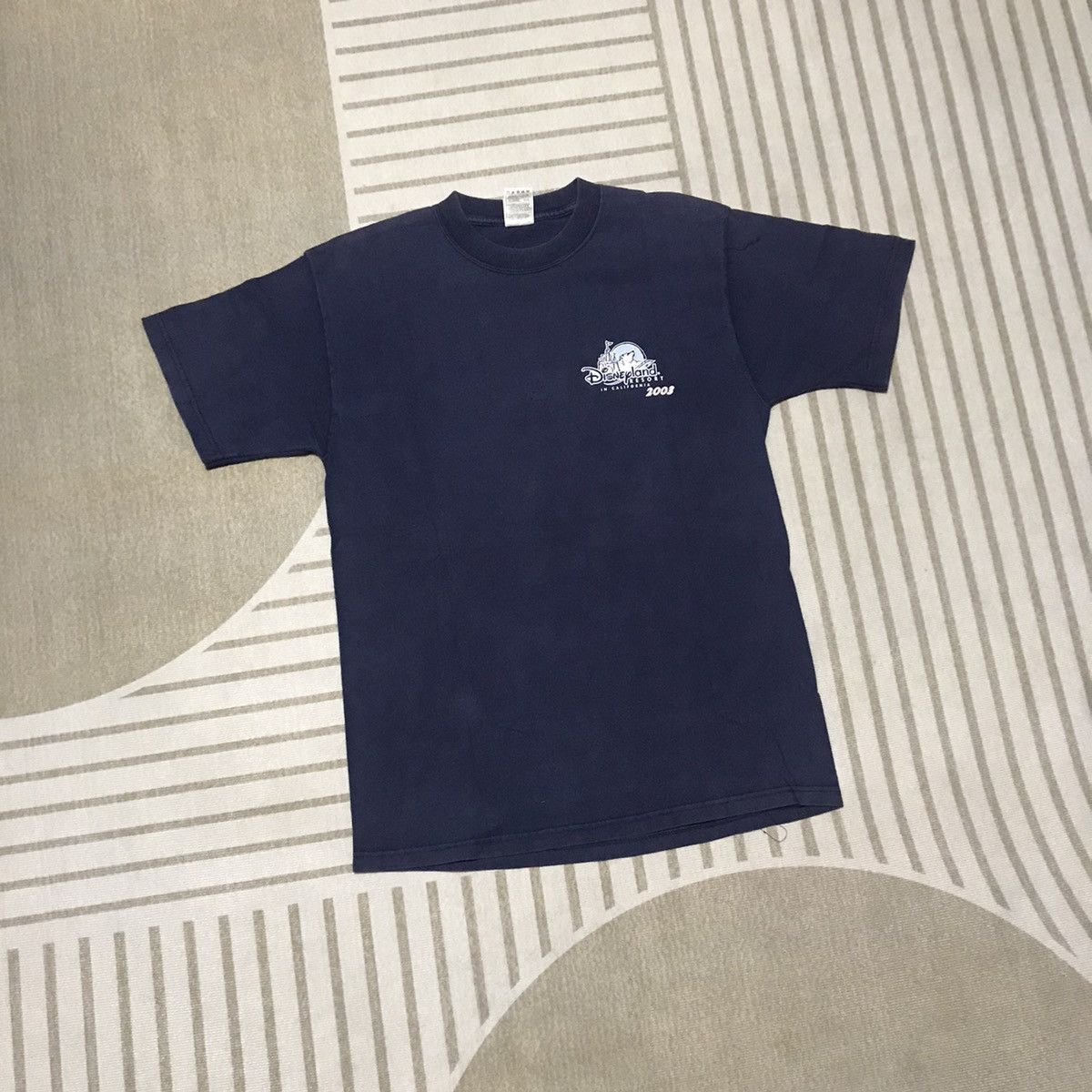Disney × Vintage VINTAGE DISNEYLAND RESORT CHIPSMUNK 00s RARE TEE Size US M / EU 48-50 / 2 - 6 Thumbnail