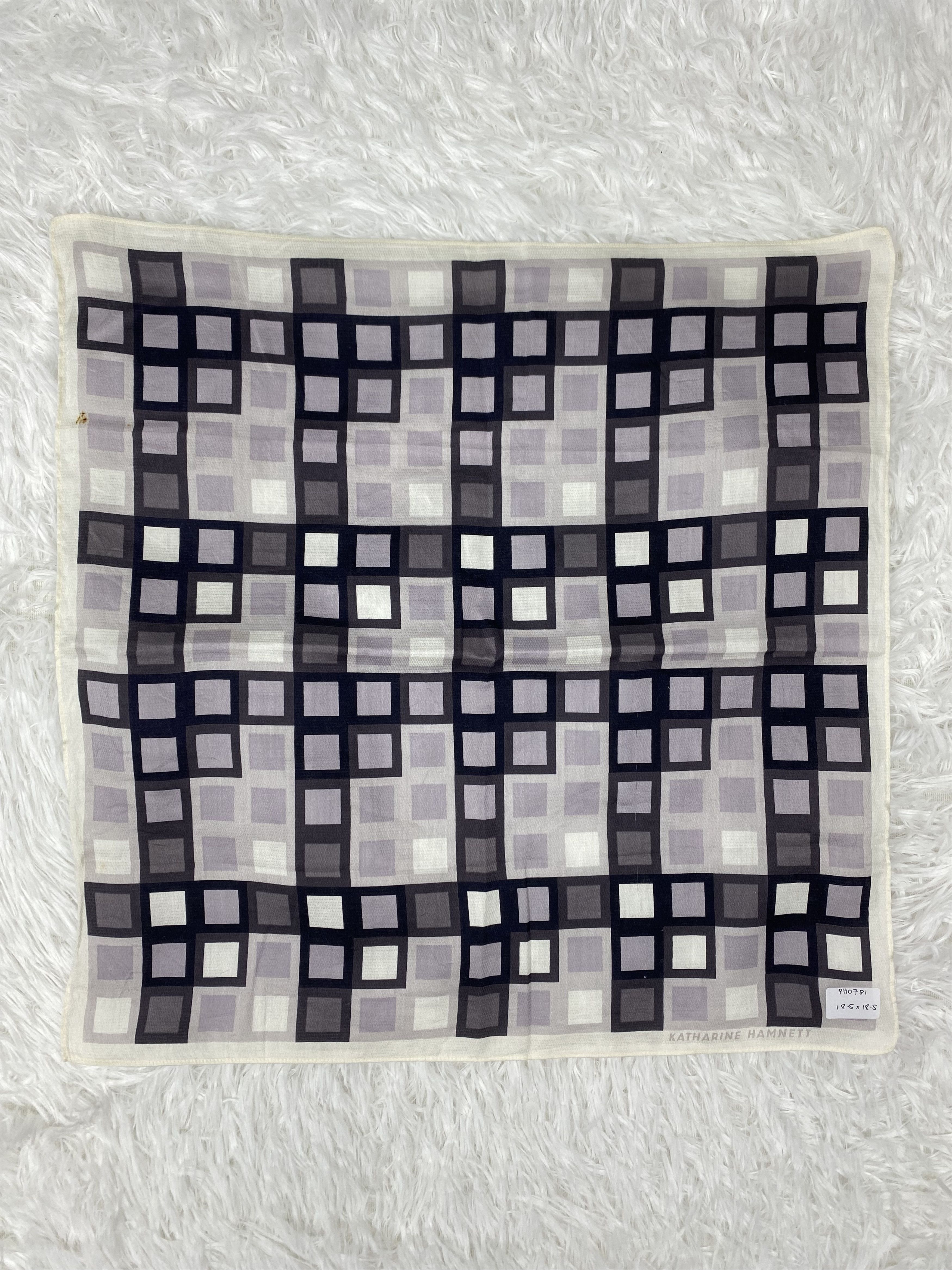Katharine Hamnett London × Vintage Vintage Katharine Hamnett Handkerchief Neckerchief PH0781 Size ONE SIZE - 3 Thumbnail