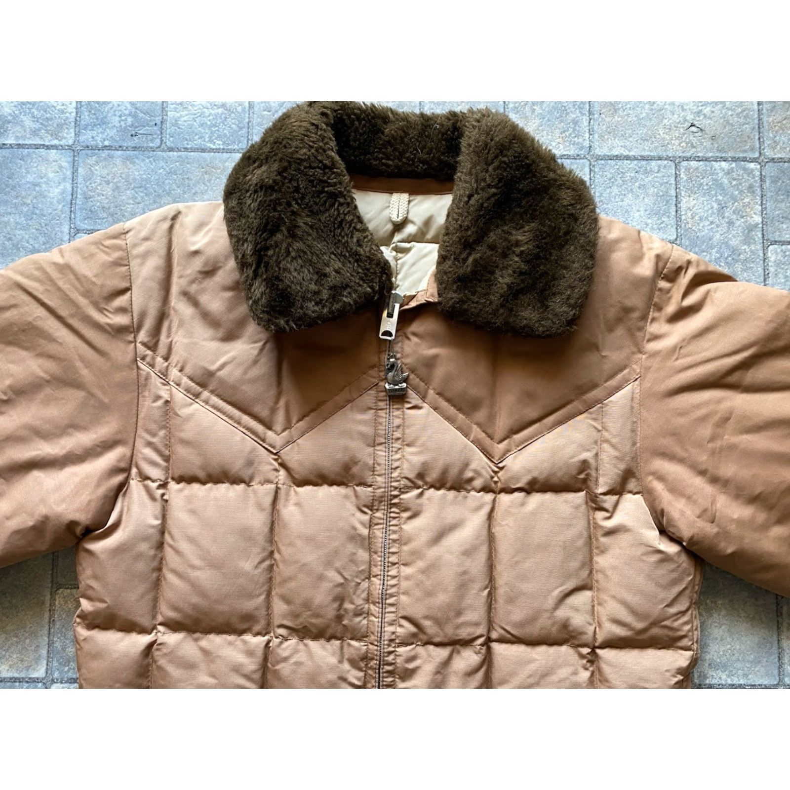 Vintage VINTAGE Comfy Seattle Quilt Jacket Coat Goose Down Mens S Talon Zipper 50s/60s Brown Size US S / EU 44-46 / 1 - 4 Thumbnail