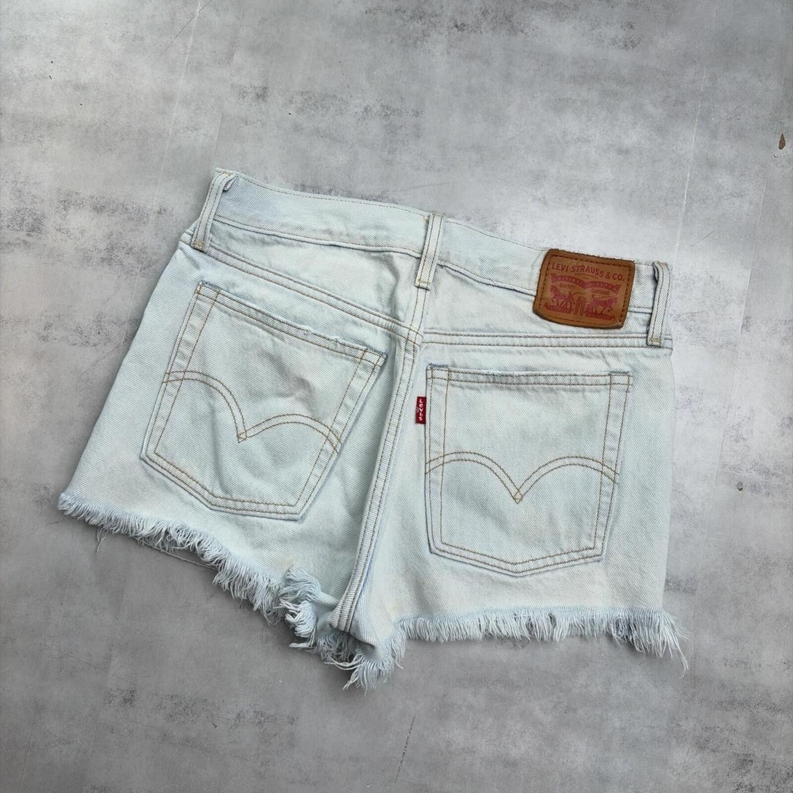 Levi's Y2K Light Wash Levi’s Grunge Mini Denim Shorts Size 42" / US 20 - 2 Thumbnail