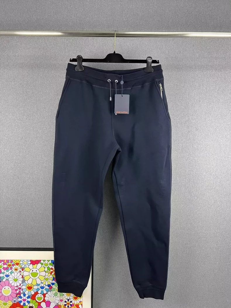 Louis Vuitton louis vuitton size xxl Metallic small LOGO pants 2501-Next Size US 30 / EU 46 - 1 Thumbnail