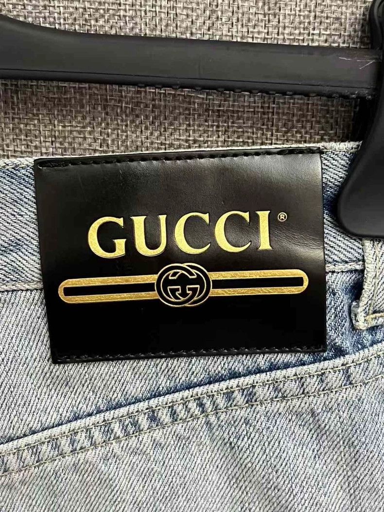 Gucci Size 22 Kitten embroidery denim shorts 2501-Nextarrow