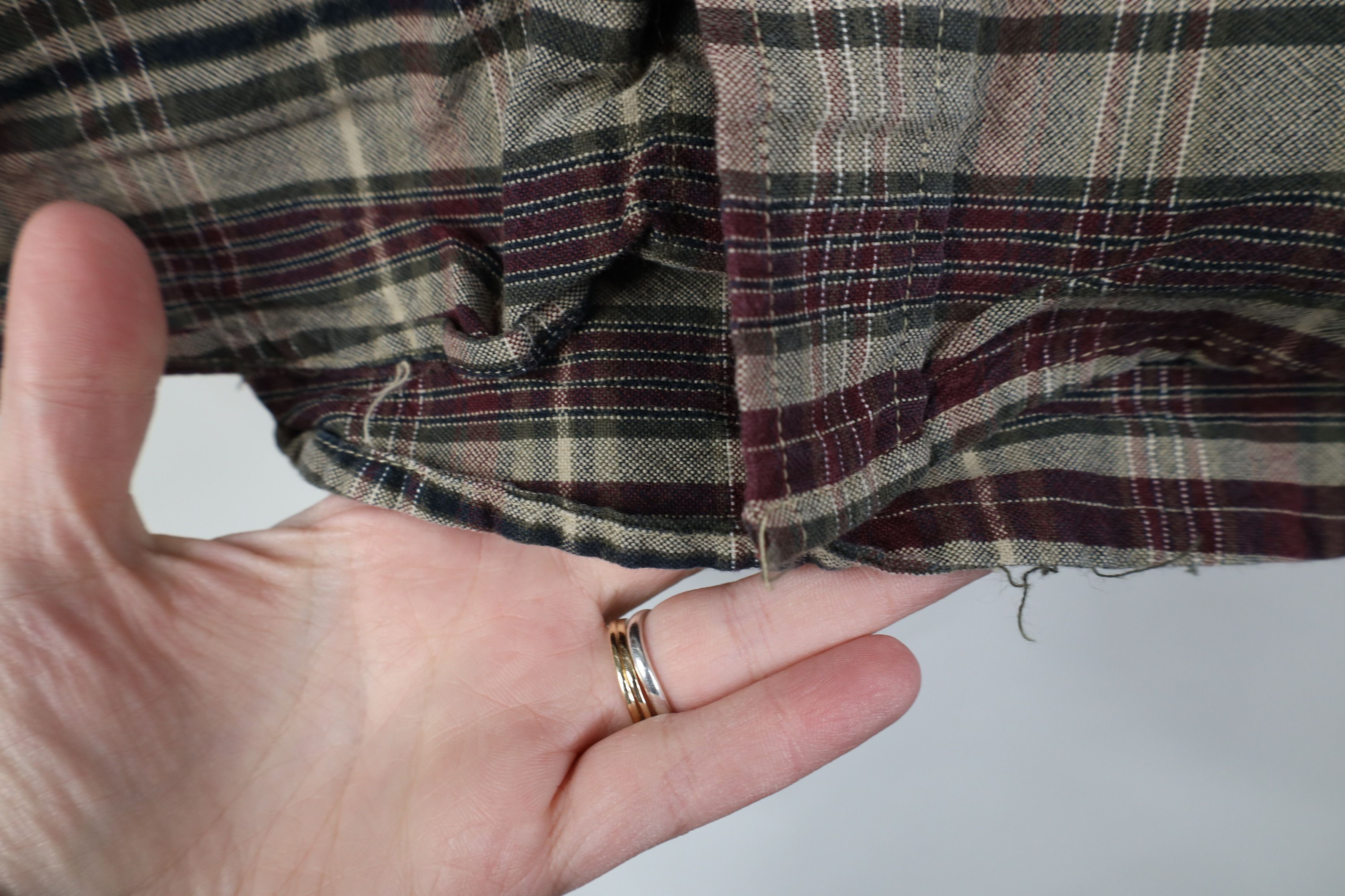 Vintage Vintage 90s Streetwear Tone Plaid Collared Button Down Shirt Size US XL / EU 56 / 4 - 4 Thumbnail