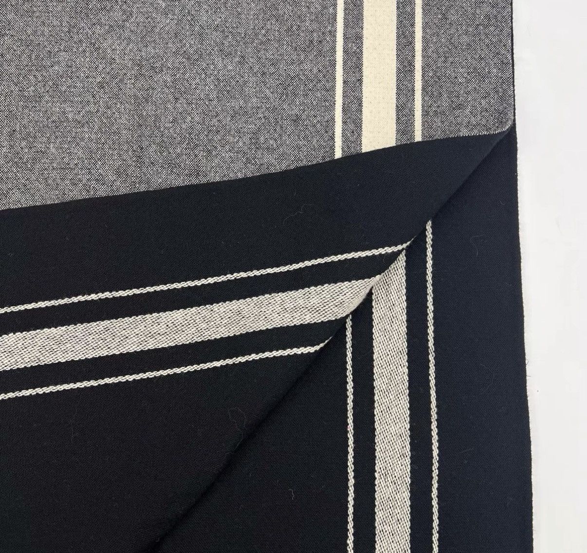 Dior Dior Grey Striped Slogan Logo Cape Shawl K12 Size US S / EU 44-46 / 1 - 5 Thumbnail
