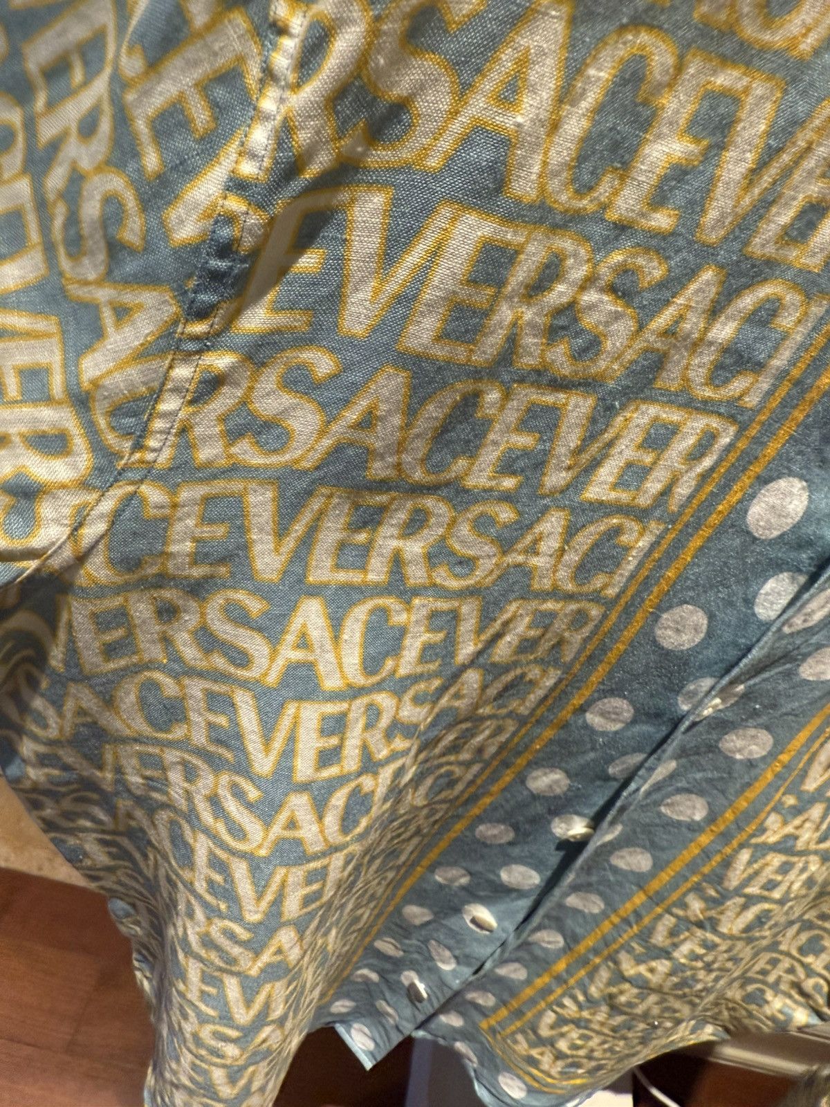 Versace polka dot Versace logo all over Baroque print.linen shirt Size US S / EU 44-46 / 1 - 16 Thumbnail