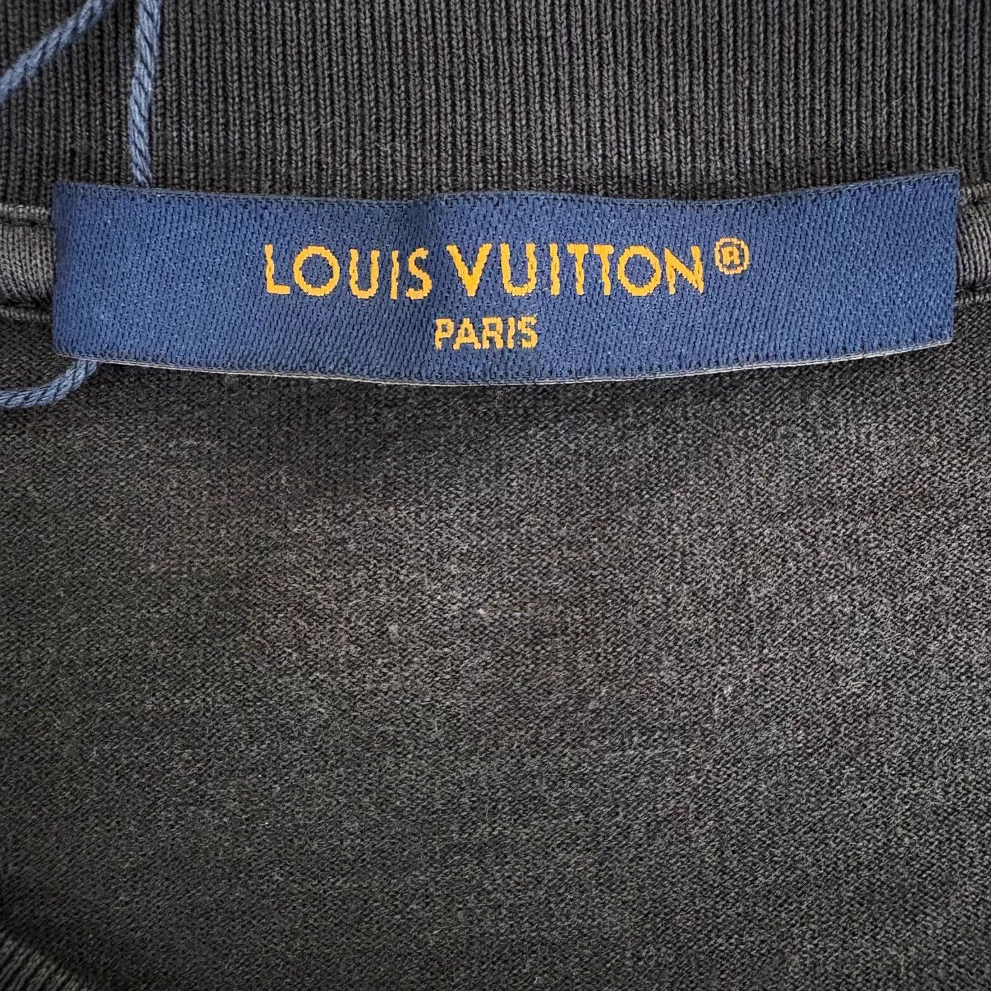 Louis Vuitton Louis Vuitton Gradient Letter Logo Short Sleeve Tee M Size US M / EU 48-50 / 2 - 3 Thumbnail