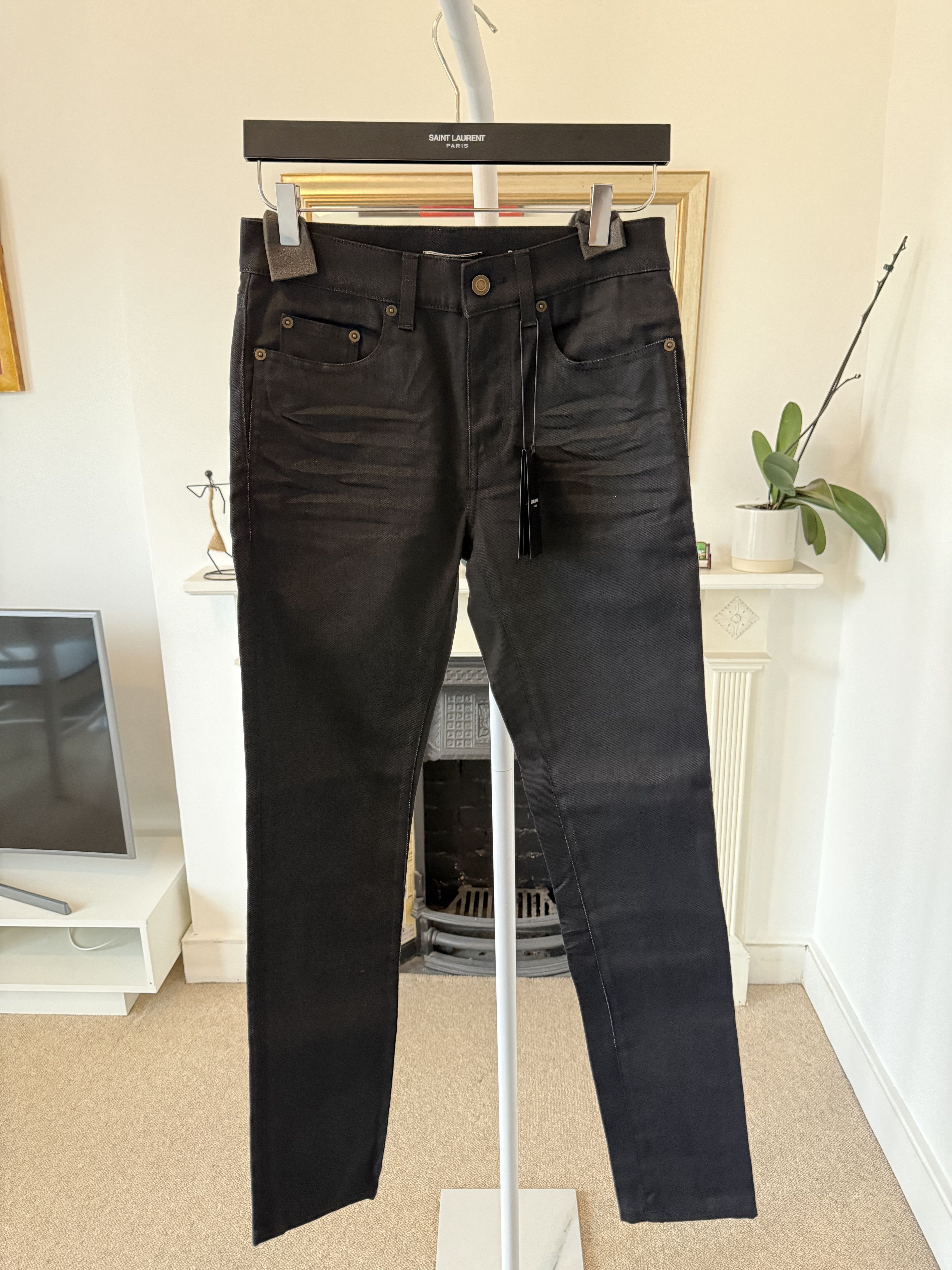 Saint Laurent Paris FW21 Saint Laurent D21 Skinny-Fit Jeans in Used Black Denim Size US 27 - 1 Thumbnail