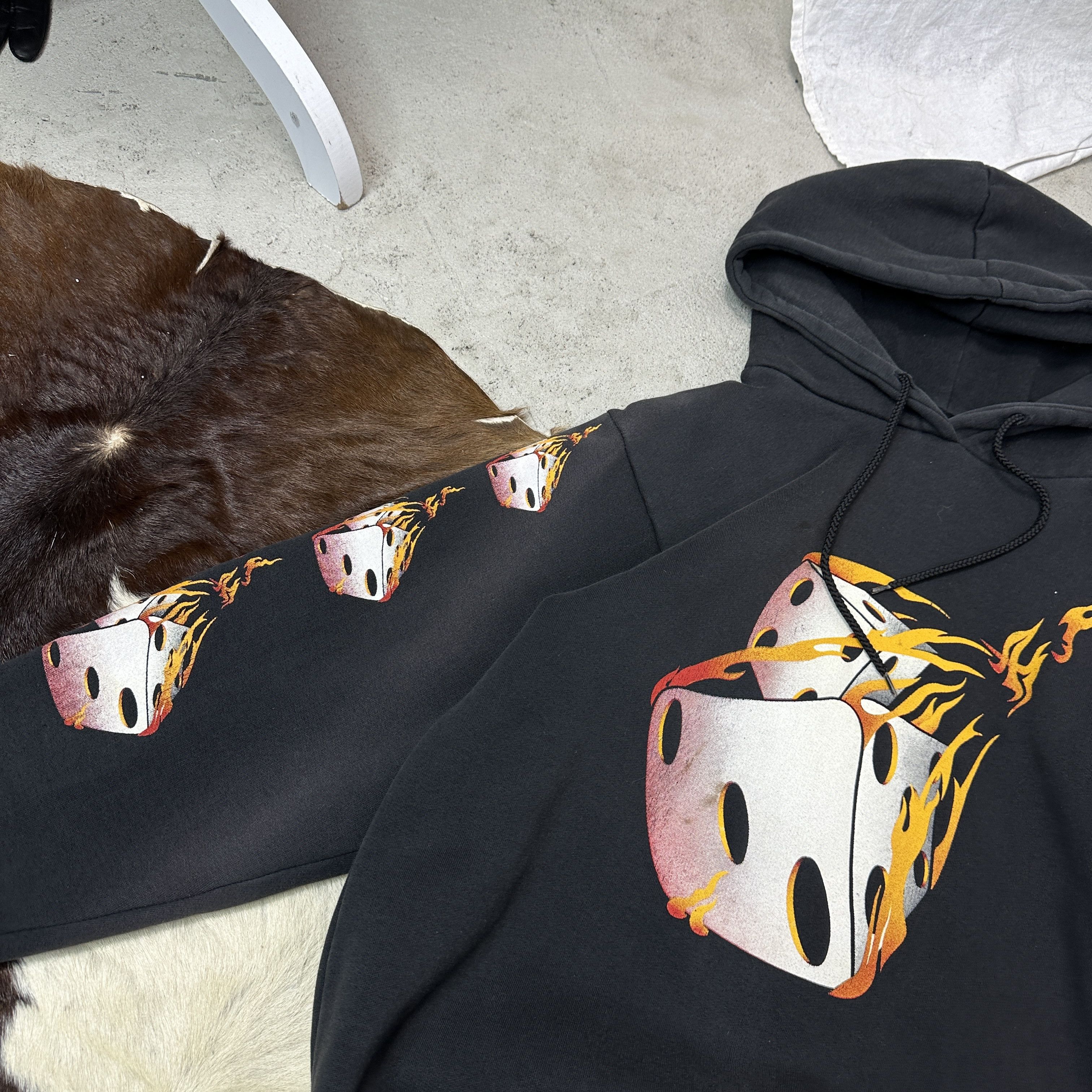 Vintage Vintage Old School Printed Rolling Dice Fire Hoodie 90s Size US S / EU 44-46 / 1 - 3 Thumbnail