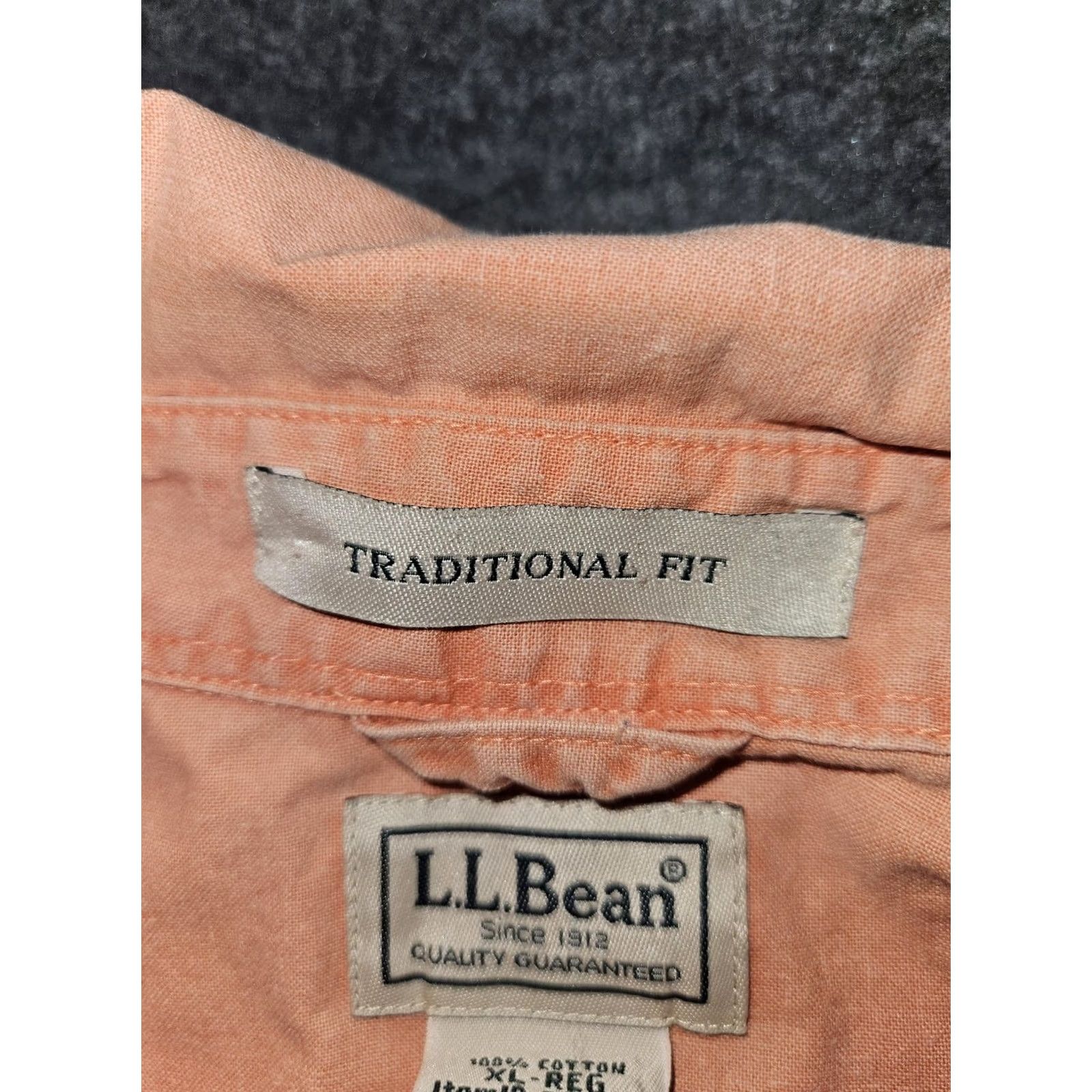 Vintage LL Bean Shirt Mens XL Orange Traditional Fit Button Down Pocket Outdoor Workwear Size US XL / EU 56 / 4 - 3 Thumbnail