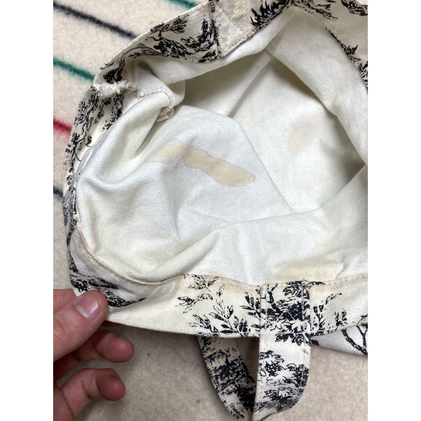 Vintage Unbranded Tote Women 13 x 12 White Cotton Canvas Lightweight Fishing Dog Lake Playing Forest Art Bag Size ONE SIZE - 7 Thumbnail