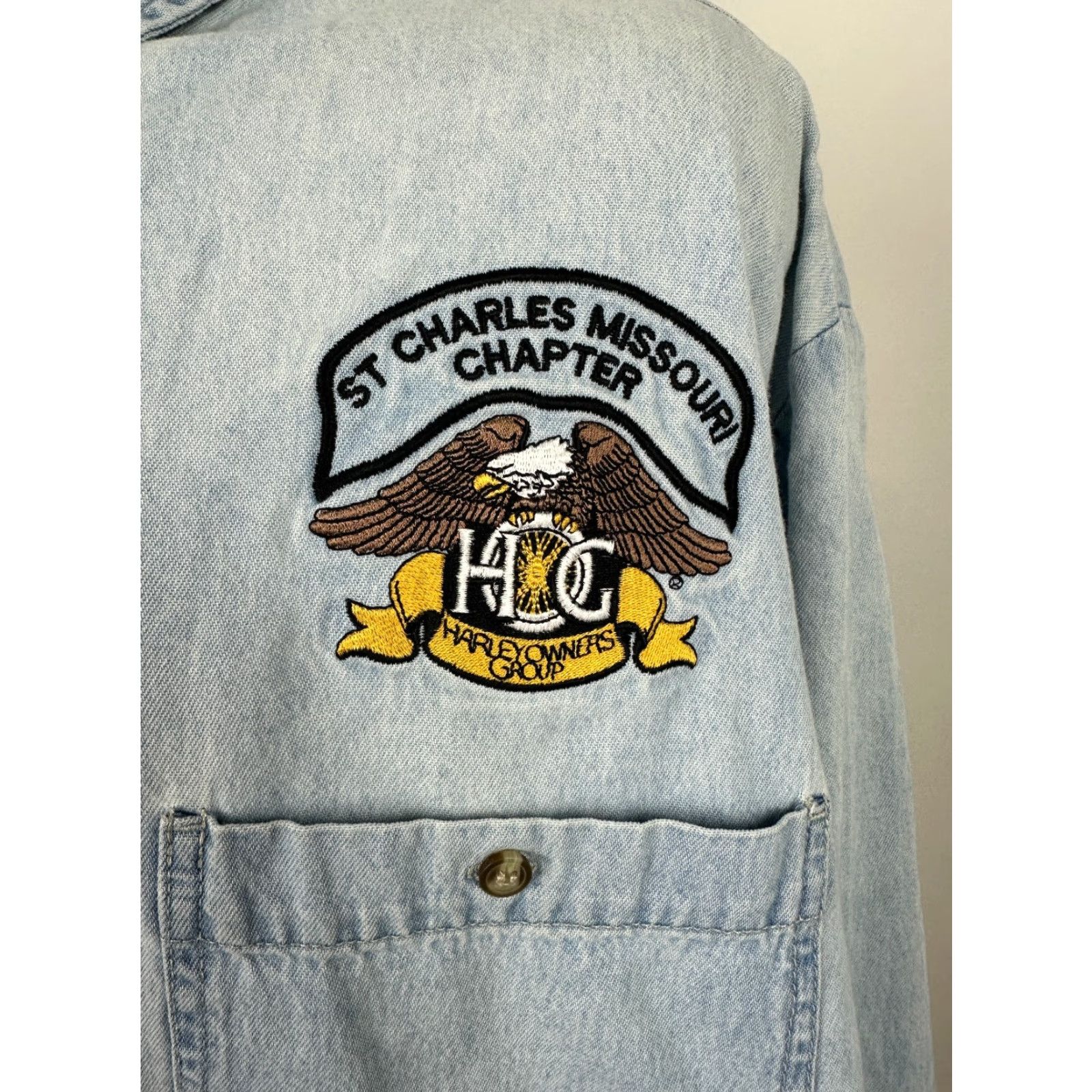 Vintage VINTAGE Rivers End Denim Shirt Men 3XL Harley-Davidson Owners Groups Button-Down Eagle Blue 90s Biker Hipster Outdoor NOD Mens Size US XXL / EU 58 / 5 - 2 Thumbnail