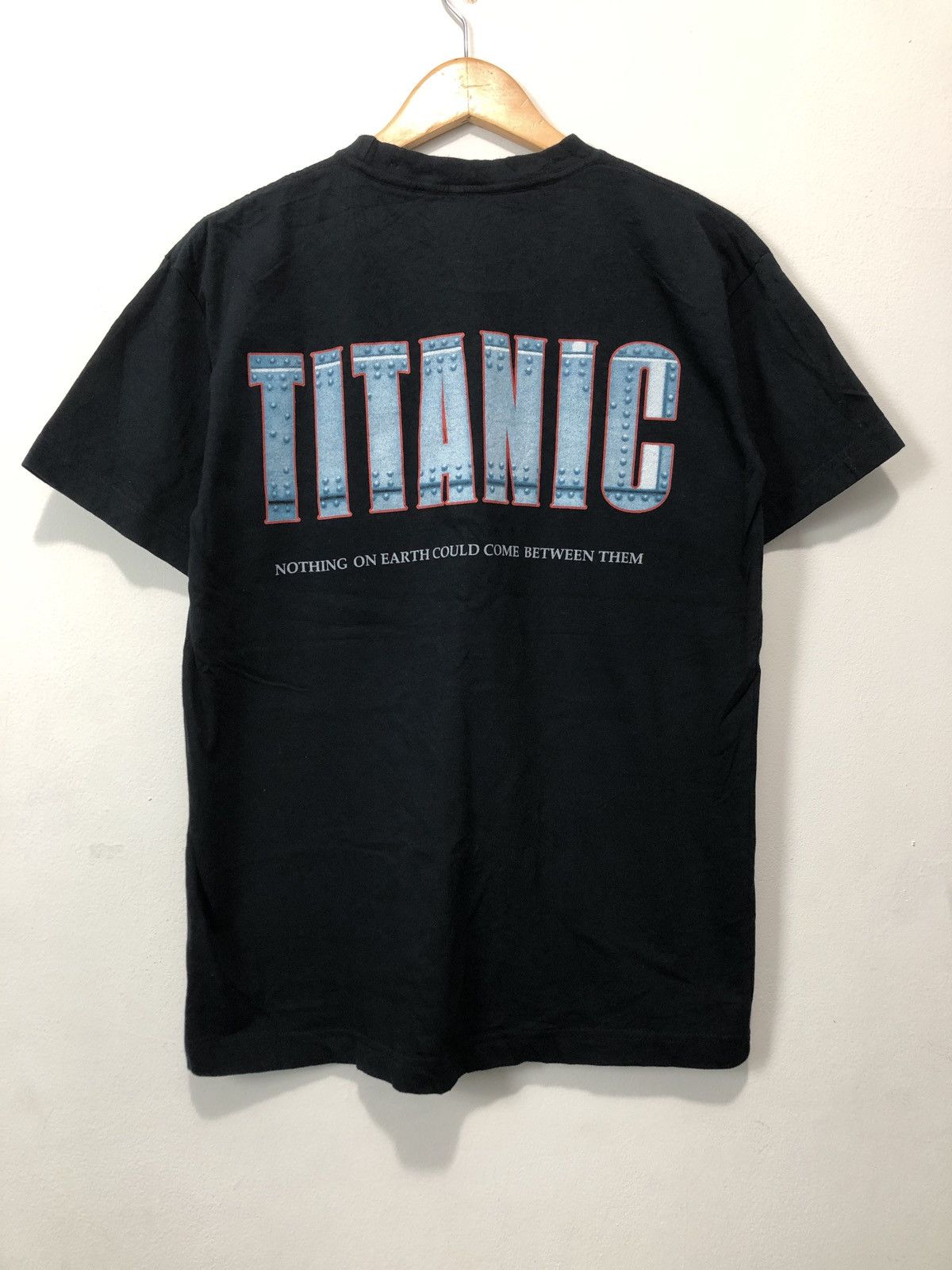 Vintage Vintage 90s Titanic T-Shirt Size US M / EU 48-50 / 2 - 3 Thumbnail