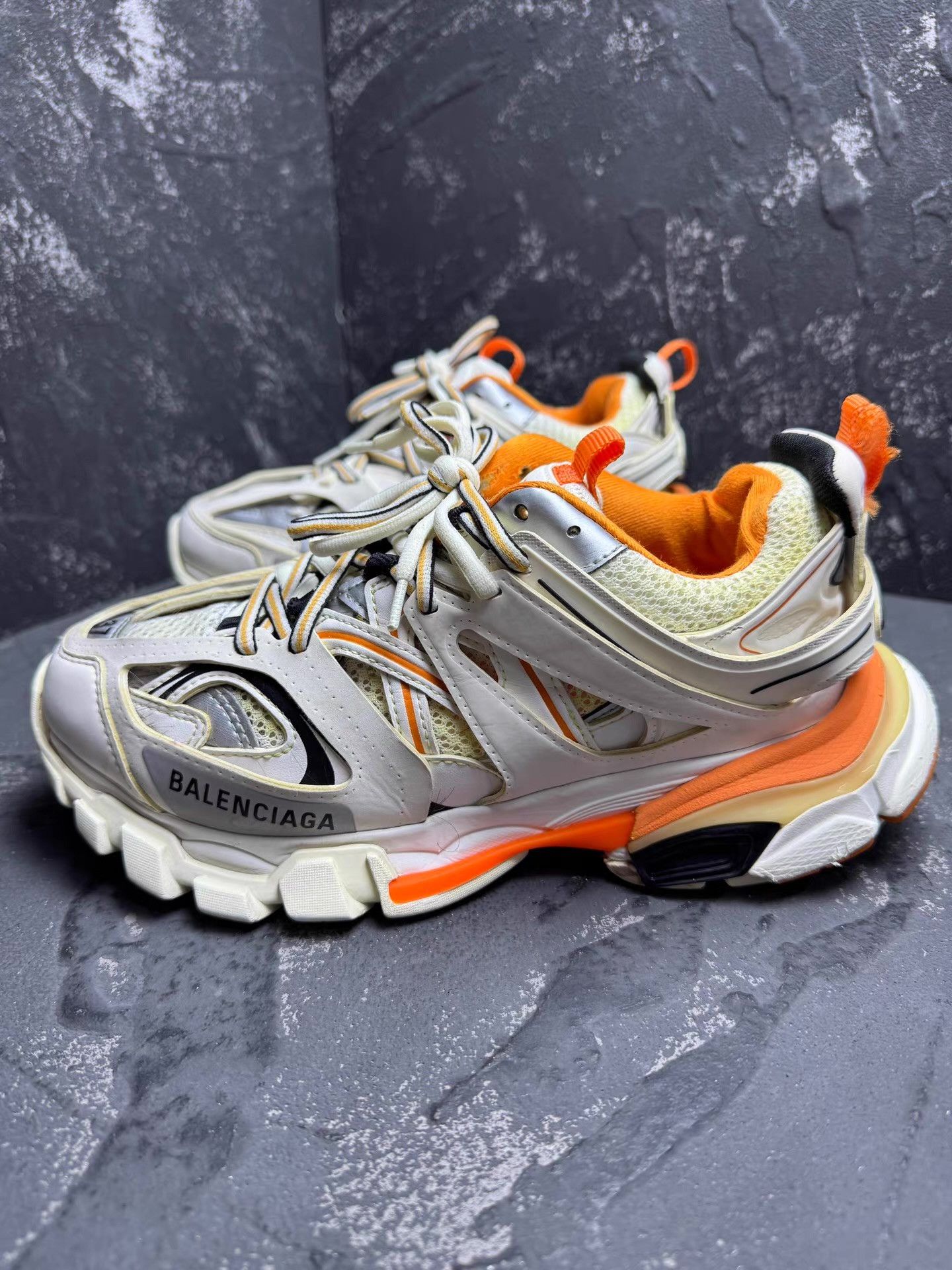 Balenciaga Balenciaga Track White & Orange Q10 Size US 5 / EU 37 - 7 Thumbnail