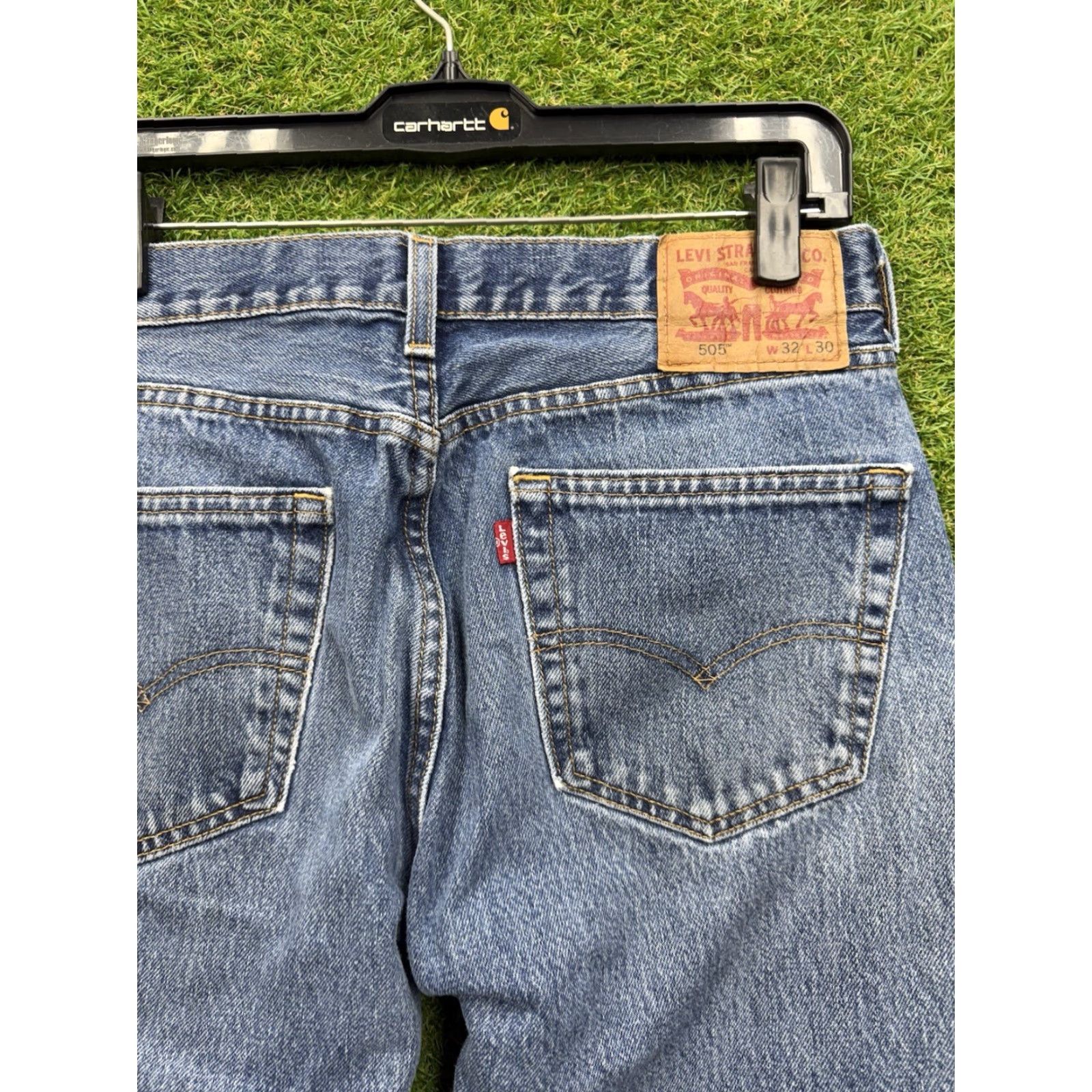 Levi's Levi's 505 Jeans Regular 32x30 Blue Denim Medium Wash Straight Leg Classic Mens Size US 32 / EU 48 - 2 Thumbnail