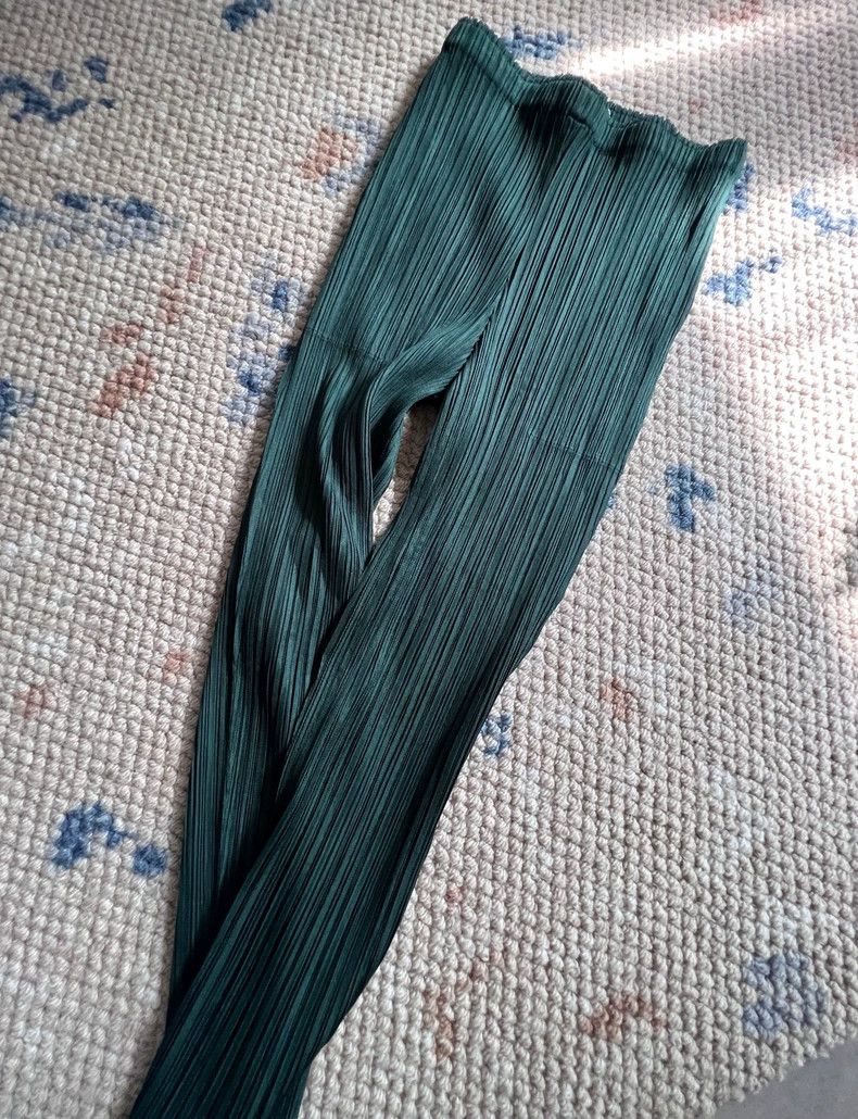 Issey Miyake Issey Miyake size:2 Green pleated pants Size 42" / US 20 - 1 Thumbnail