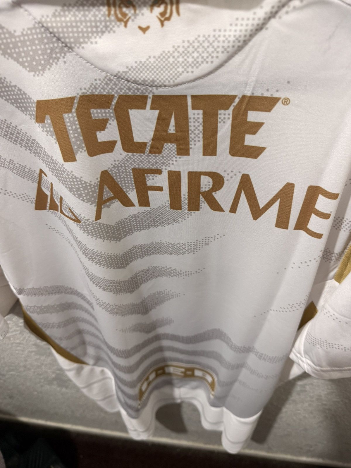 Adidas Tigres jersey Size US XL / EU 56 / 4 - 5 Thumbnail