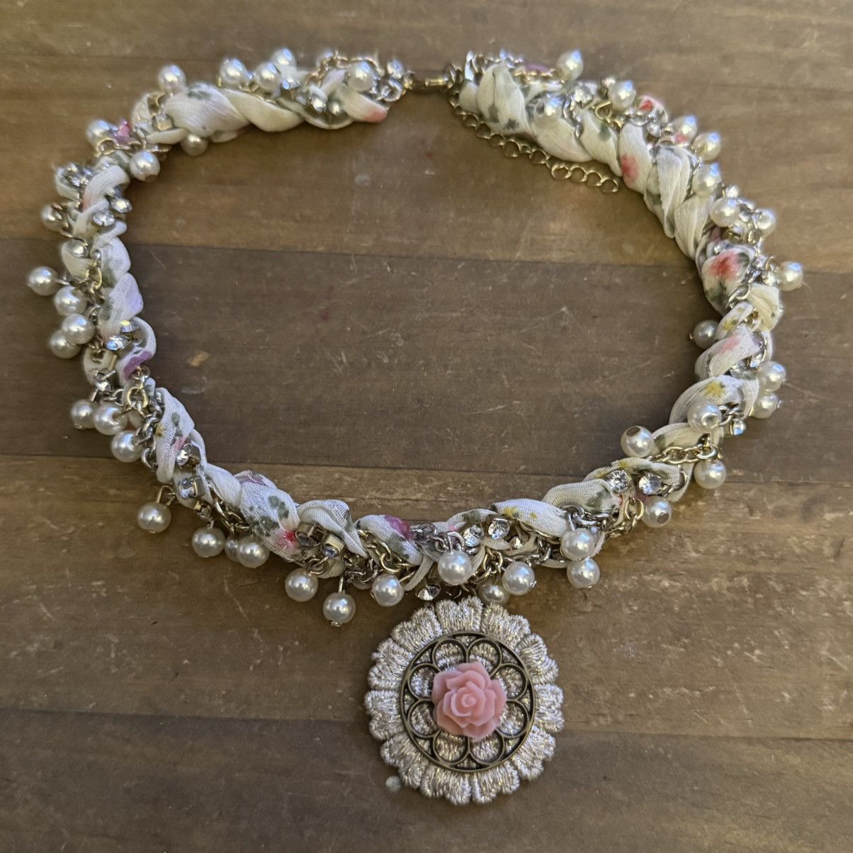 Other Pearls and rhinestones floral braided ribbon pendant necklac Size ONE SIZE - 3 Thumbnail