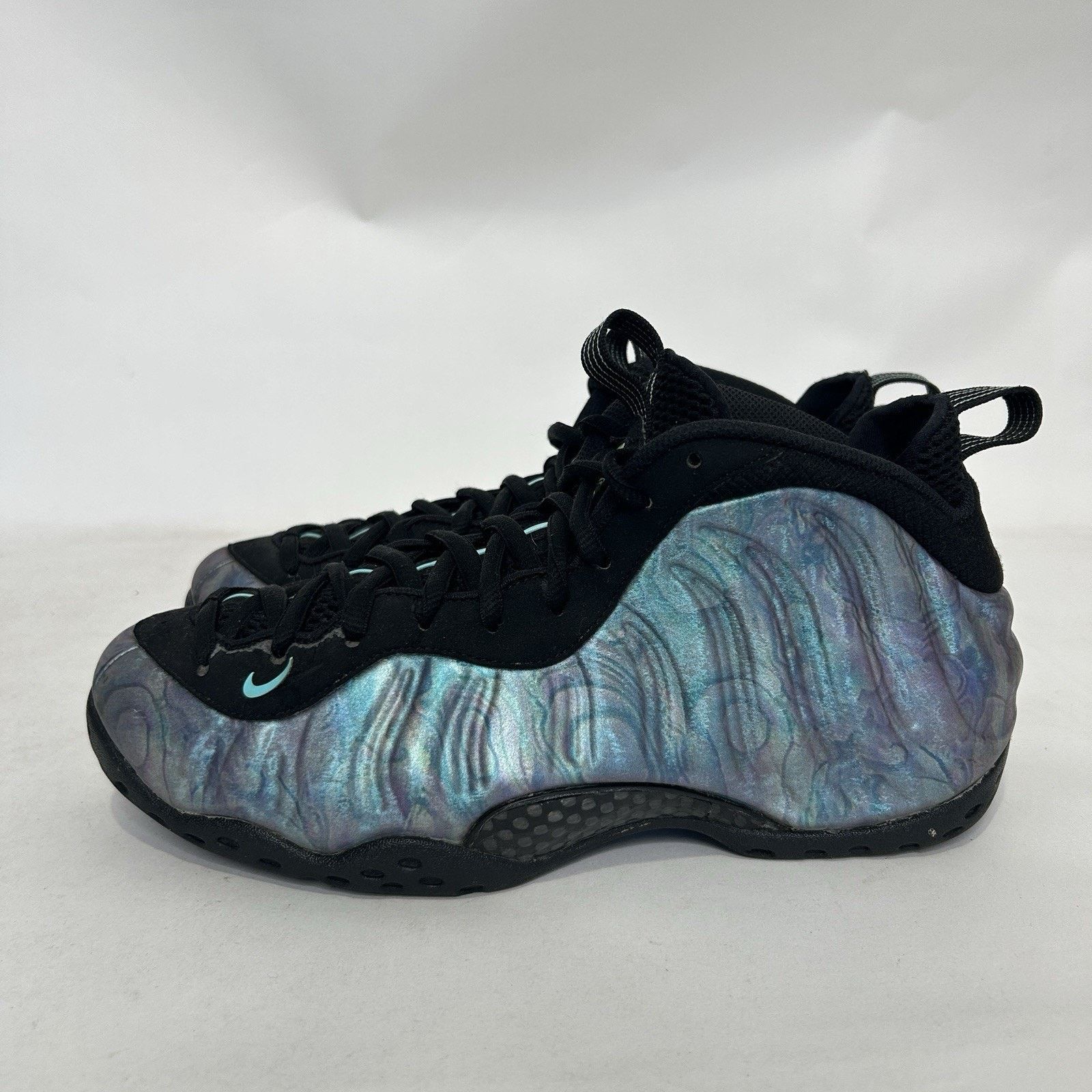 Nike Nike Air Foamposite One Premium “Abalone” Size US 9.5 / EU 42-43 - 6 Thumbnail