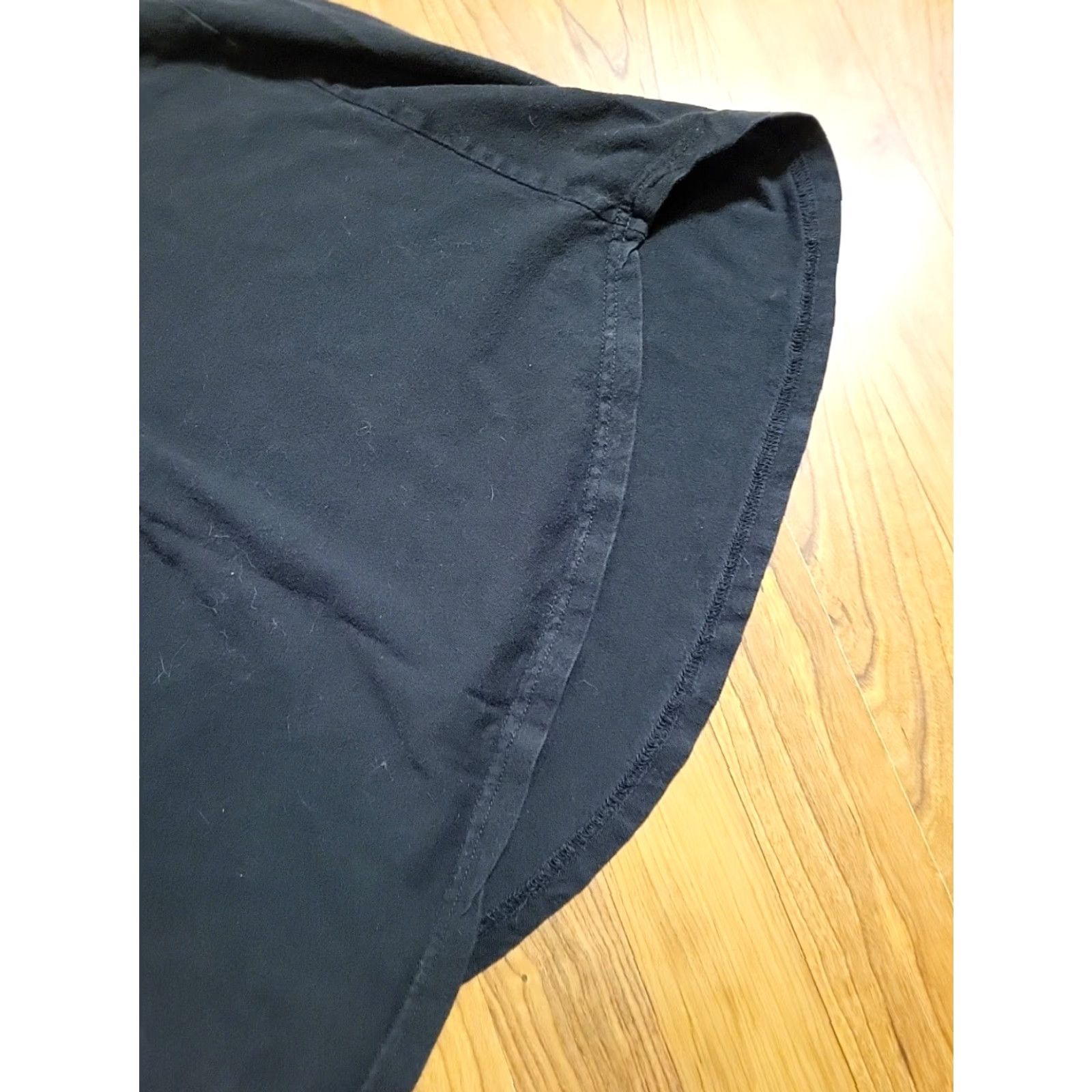Vintage VINTAGE Guess Tank Top XL Unisex 90s Black Cotton Red Triangle Sportswear Beach Shirt Size US XL / EU 56 / 4 - 7 Thumbnail