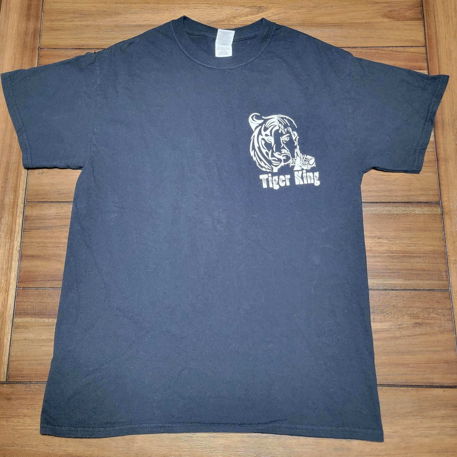 Gildan Tiger King Black Unisex Tee "Carole Did It!" - Size Medium Size US M / EU 48-50 / 2 - 1 Thumbnail