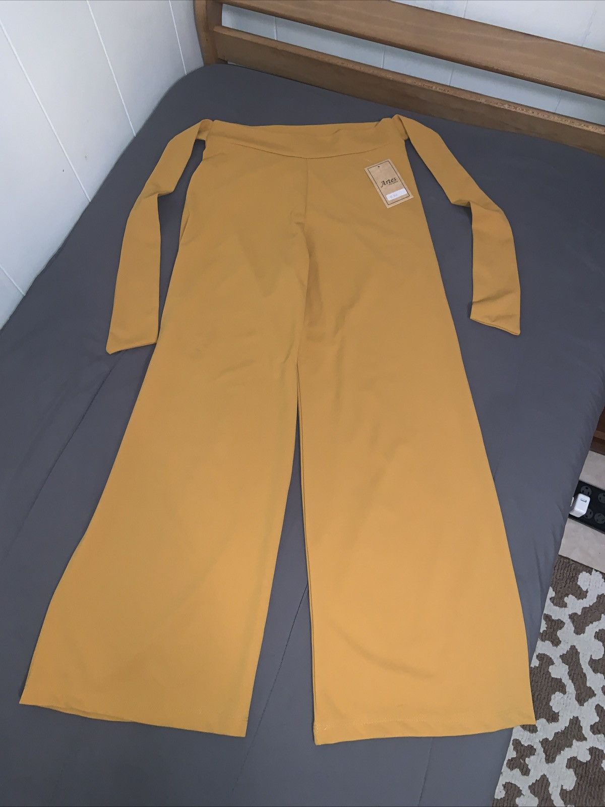 Other Woman’s - Wide Leg Mustard Yellow Dressy Pants - Size Large Size 29" - 1 Thumbnail