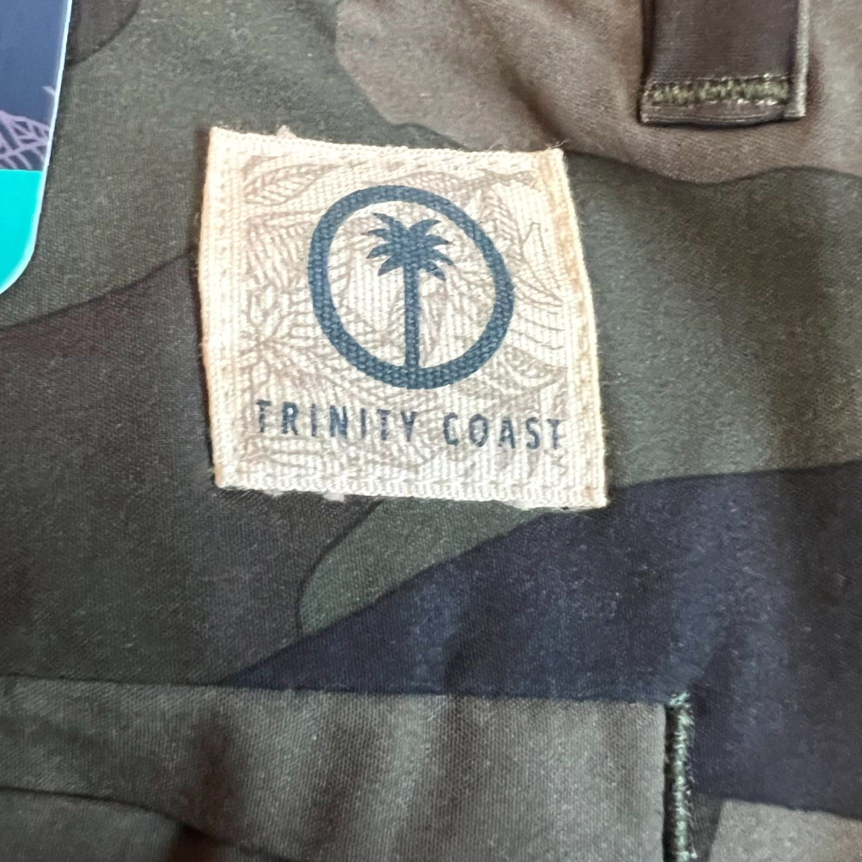 Vintage Trinity Coast Hybrid Camo Shorts Mens Size 40 Green Above Knee Size US 40 / EU 56 - 7 Thumbnail