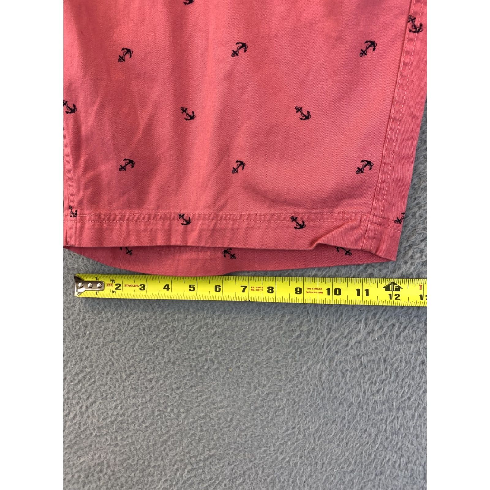 Vintage St. John's Bay Cargo Shorts Men 40 Elastic Waist 100% Cotton Outdoor/Active Pink Regular 10" Inseam Mens Size US 40 / EU 56 - 6 Thumbnail