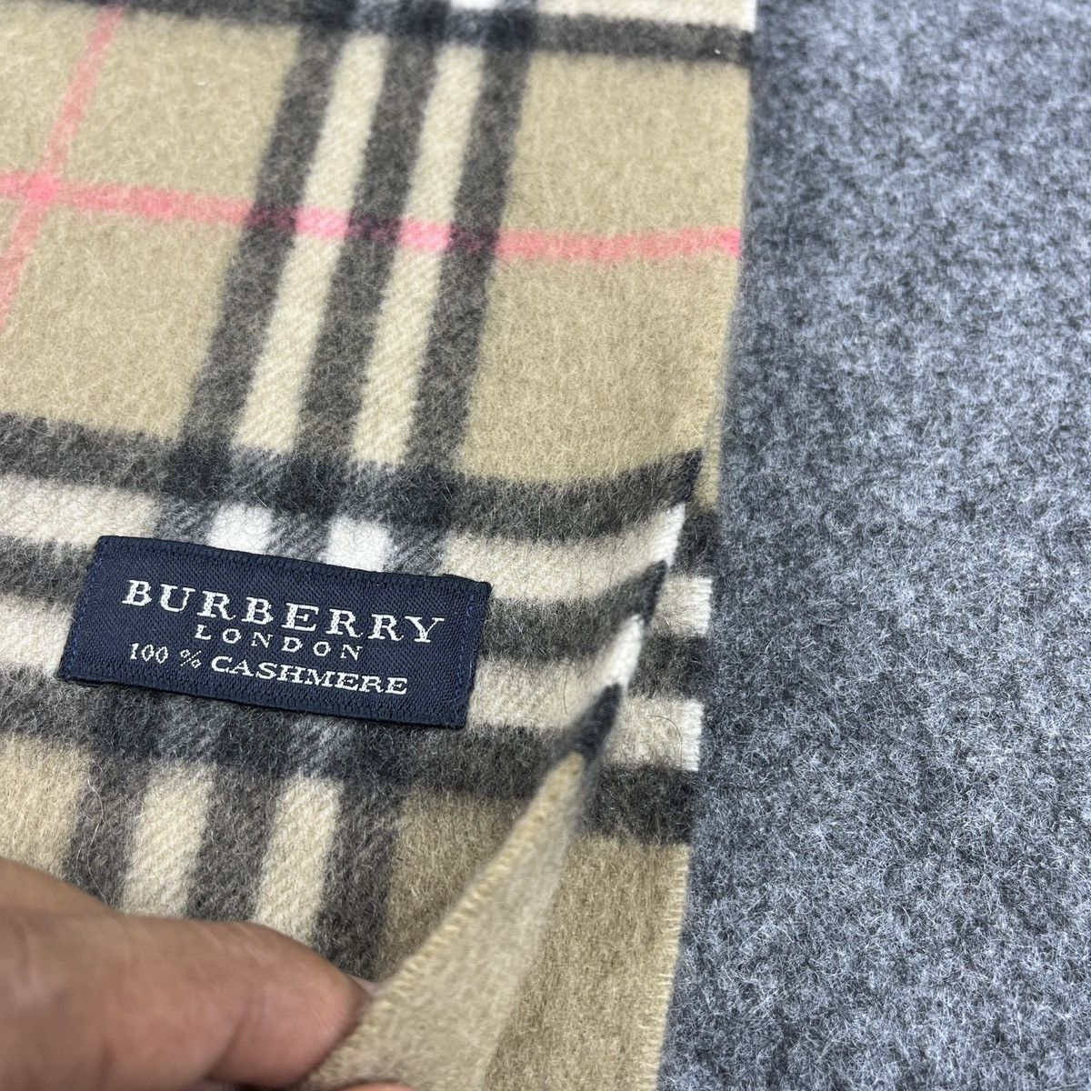 Burberry Burberry Scarf / Muffler / Neckwear T1110 Size ONE SIZE - 9 Thumbnail