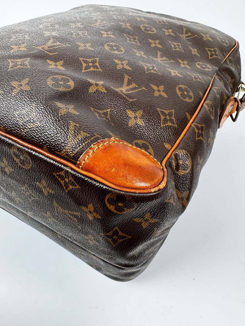 Louis Vuitton Vintage Louis Vuitton Monogram Amazon Shoulder Bag Size ONE SIZE - 11 Thumbnail